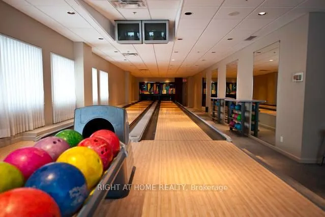 18 Spring Garden Avenue, #3310