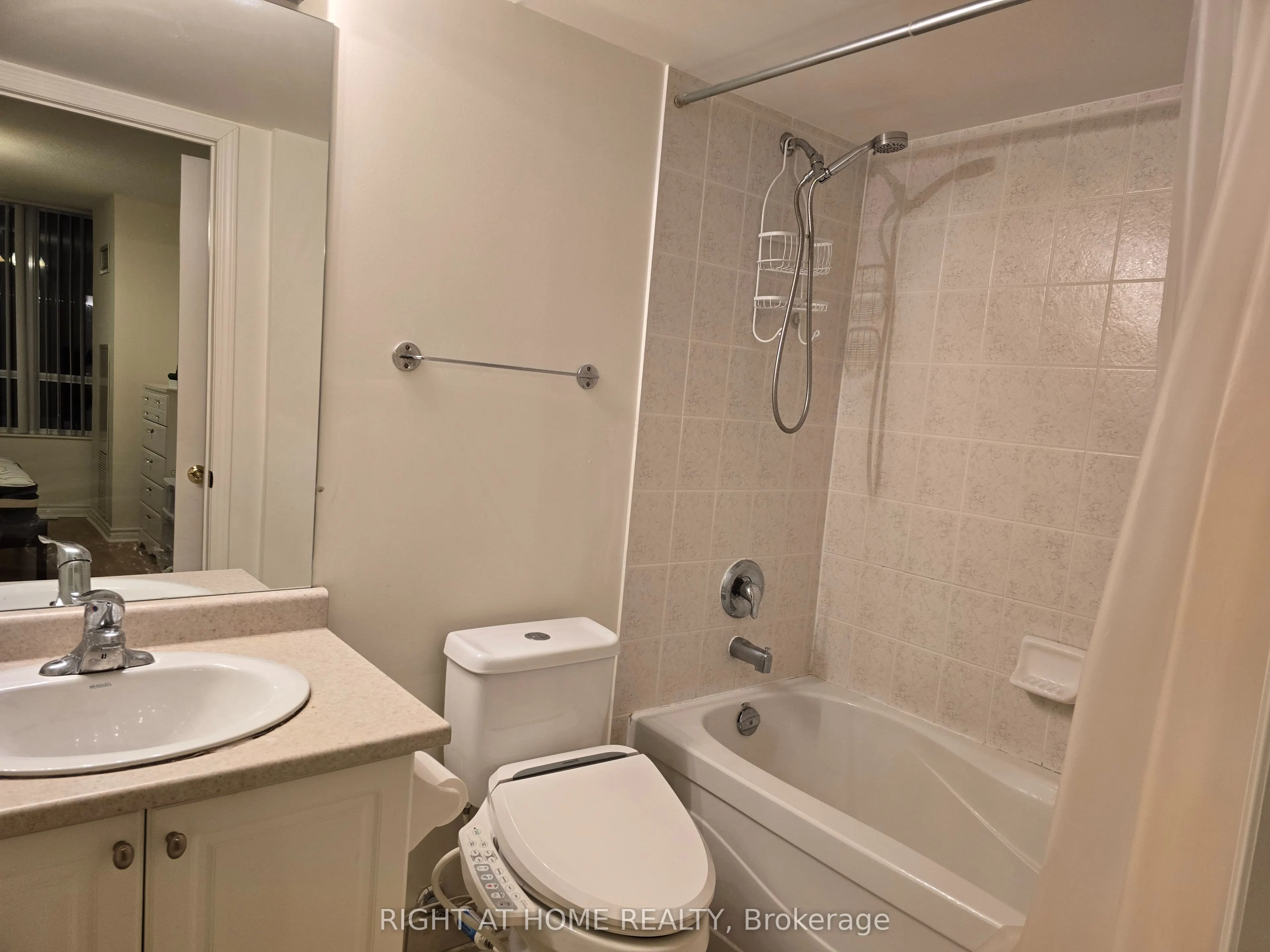 18 Spring Garden Avenue, #3310