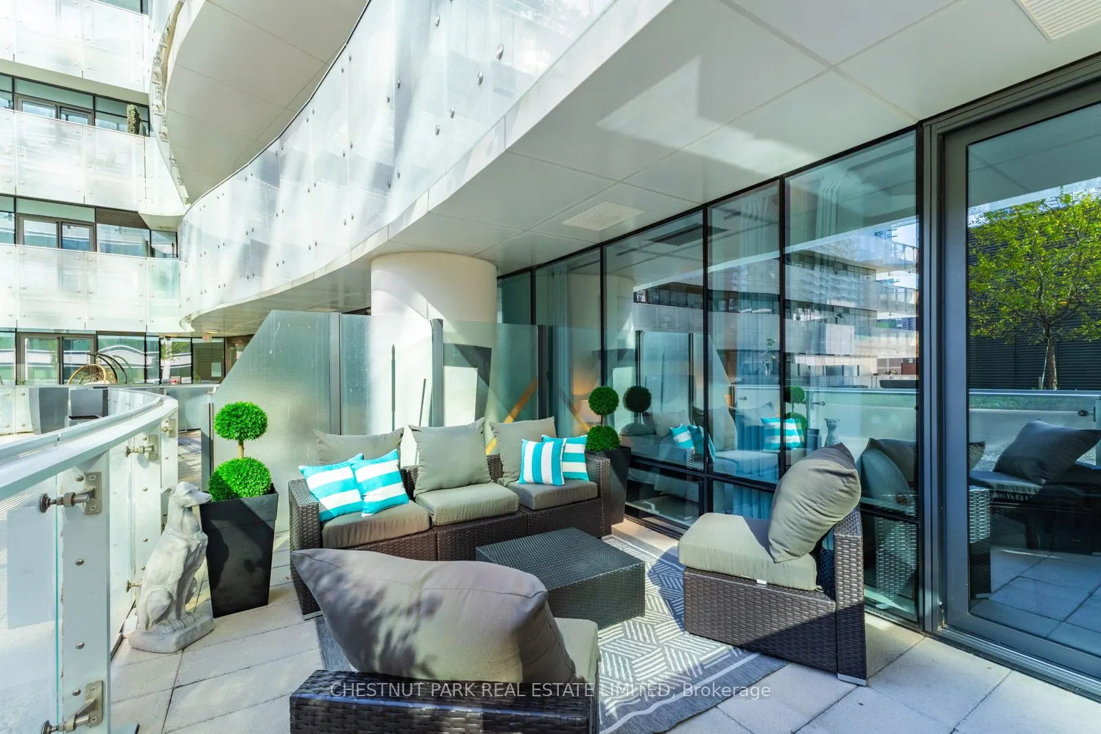 1 Bloor Street E, #303