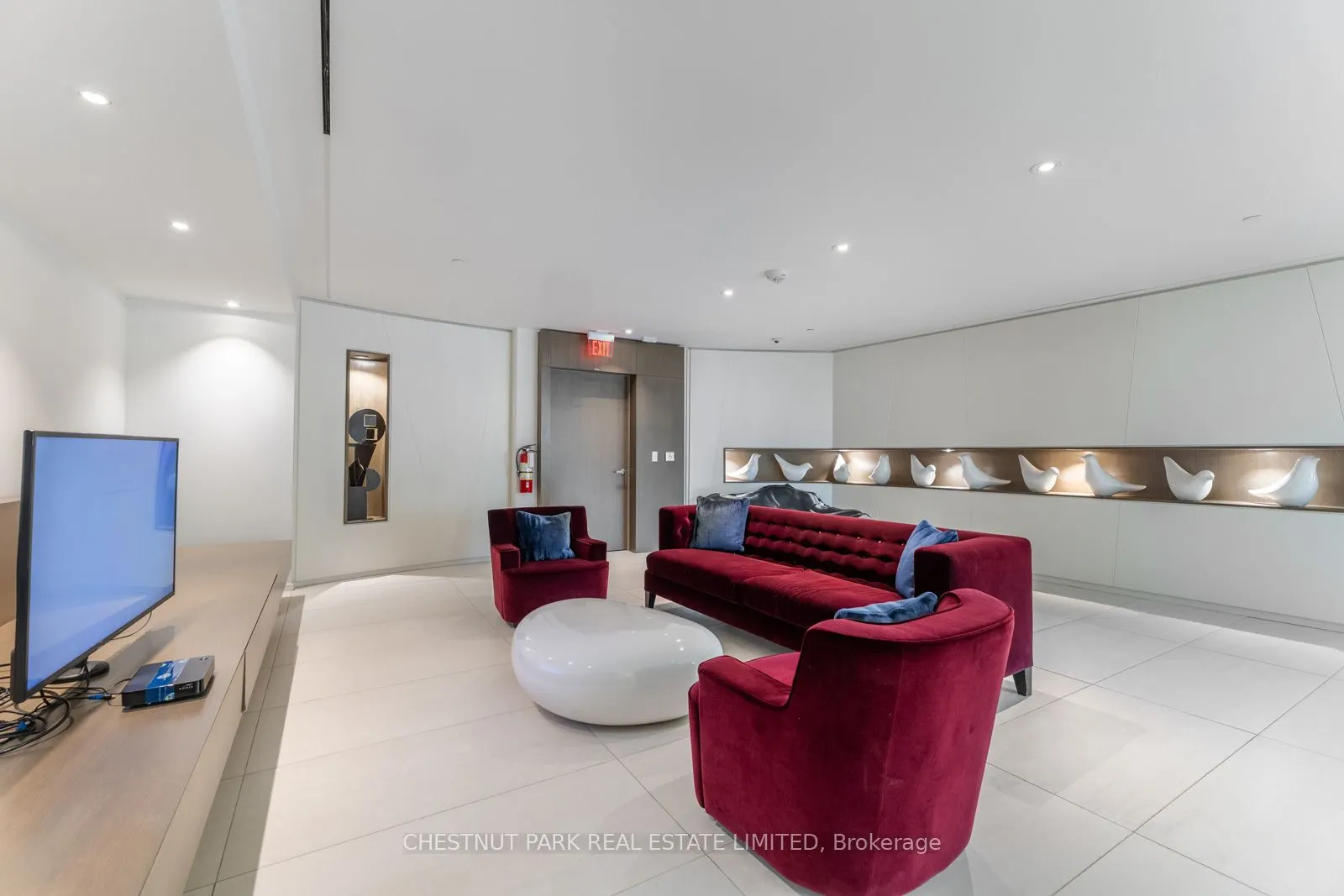1 Bloor Street E, #303