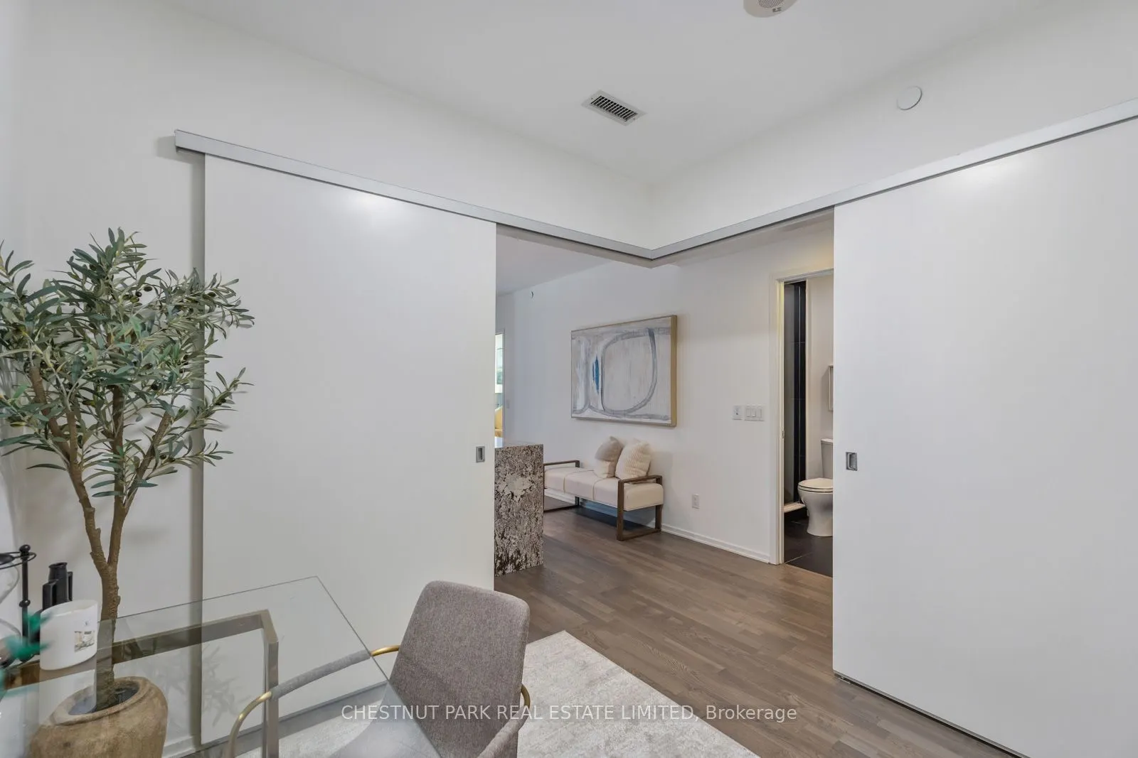 1 Bloor Street E, #303