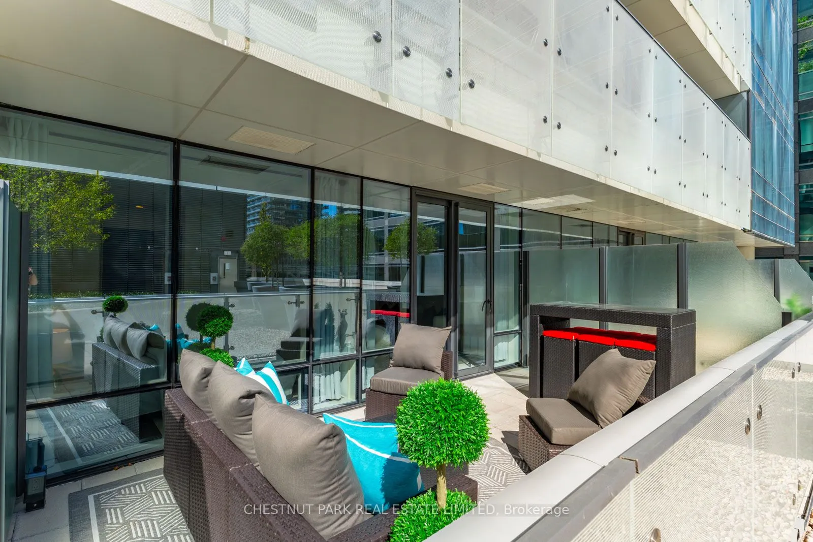 1 Bloor Street E, #303