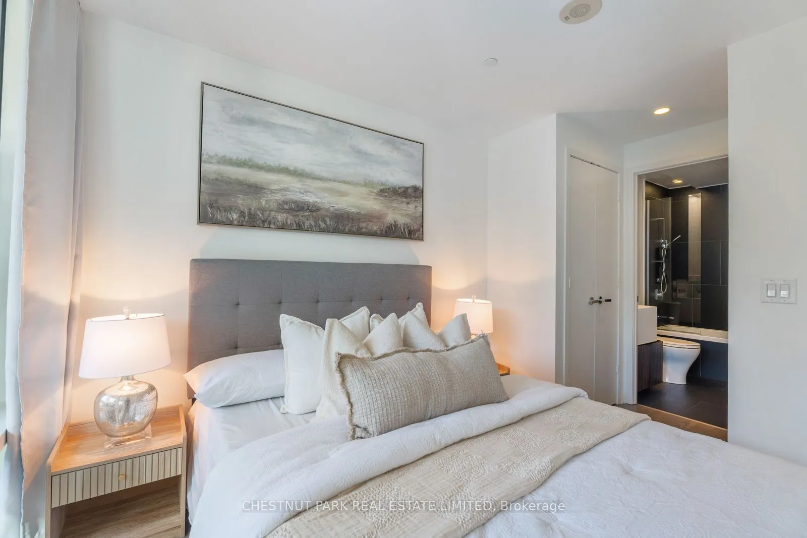 1 Bloor Street E, #303