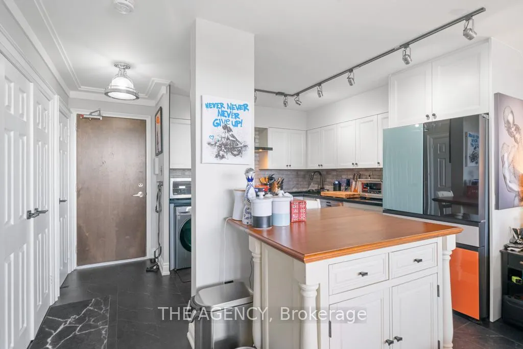 5949 Yonge Street, #1207