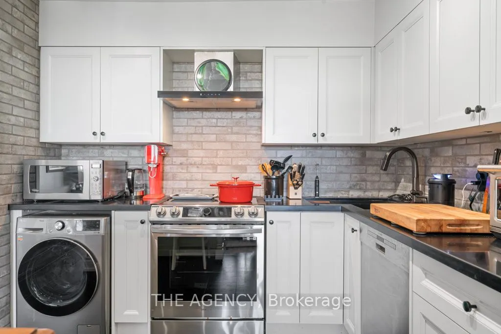 5949 Yonge Street, #1207
