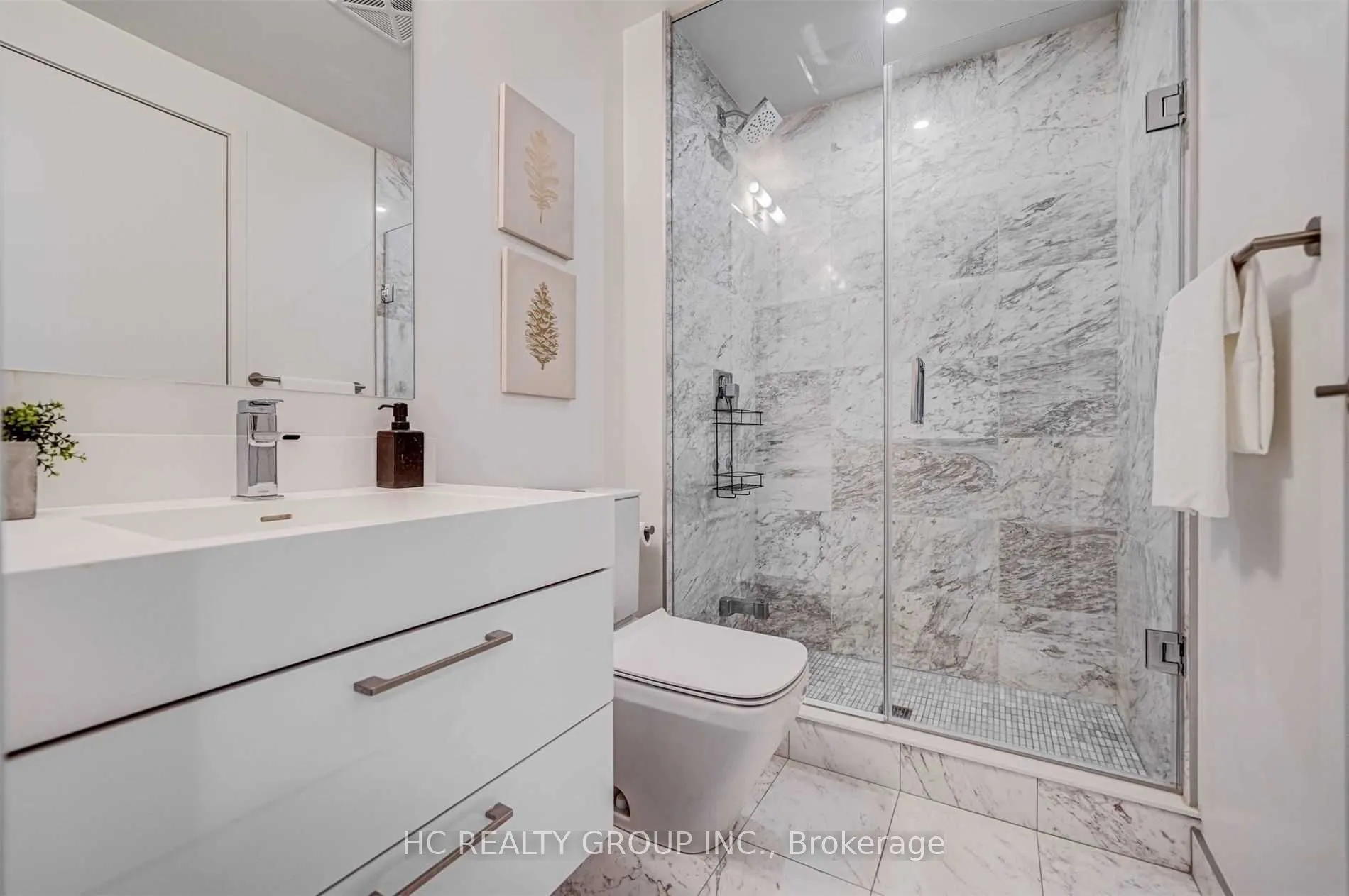 1 Yorkville Avenue, #4001