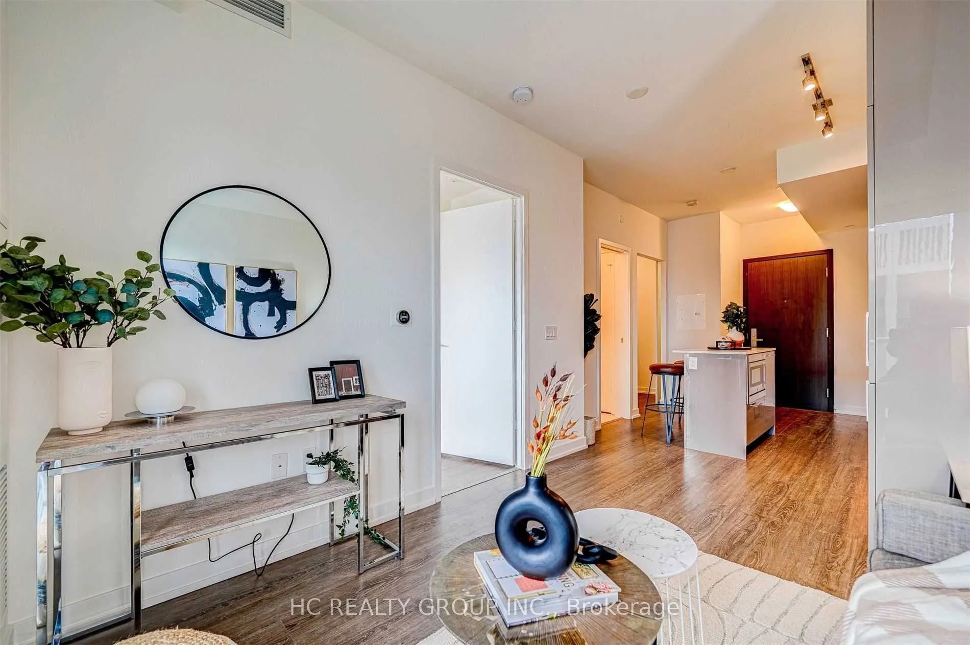 1 Yorkville Avenue, #4001