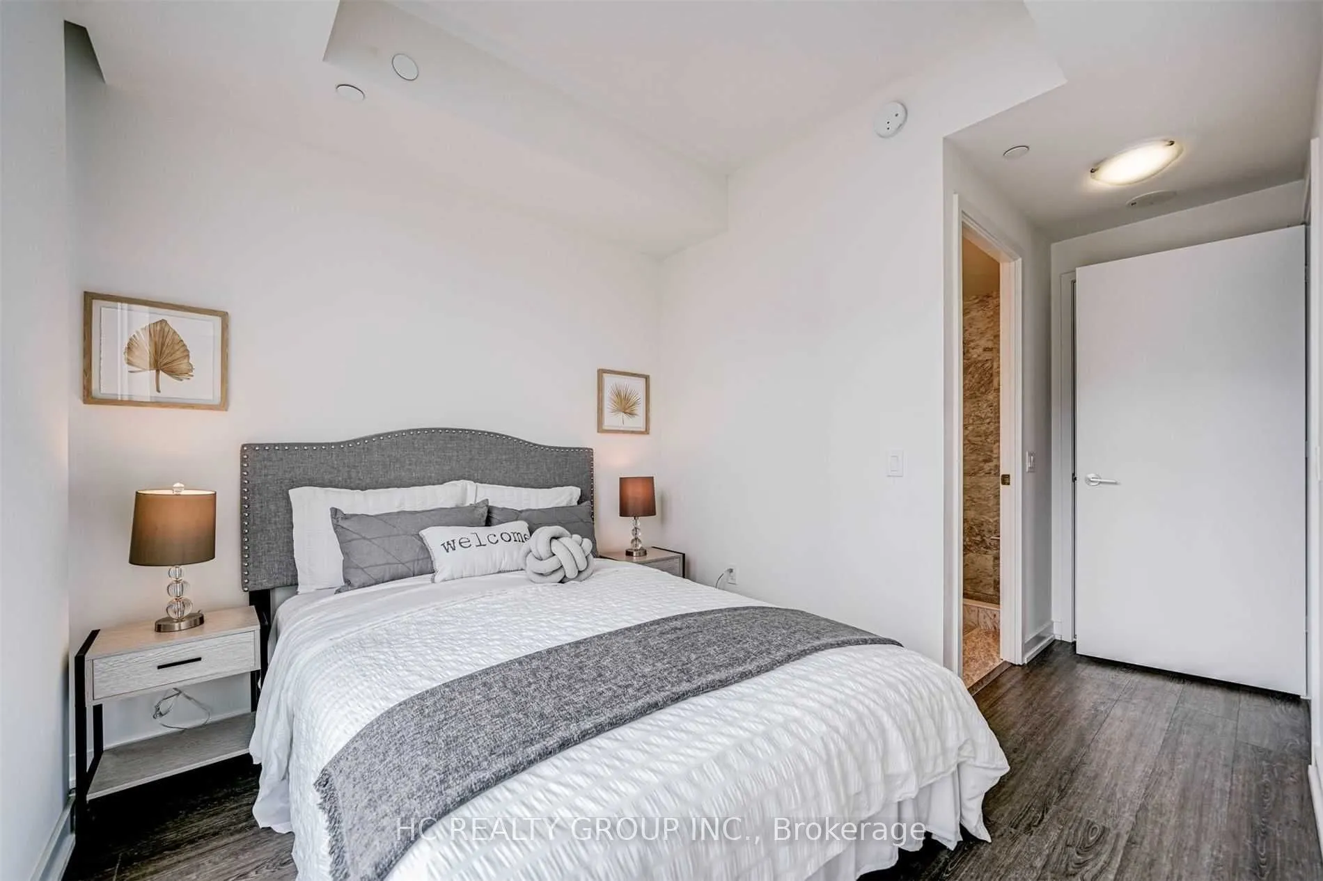 1 Yorkville Avenue, #4001