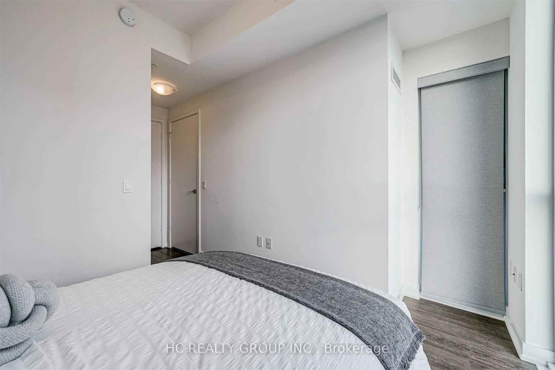 1 Yorkville Avenue, #4001