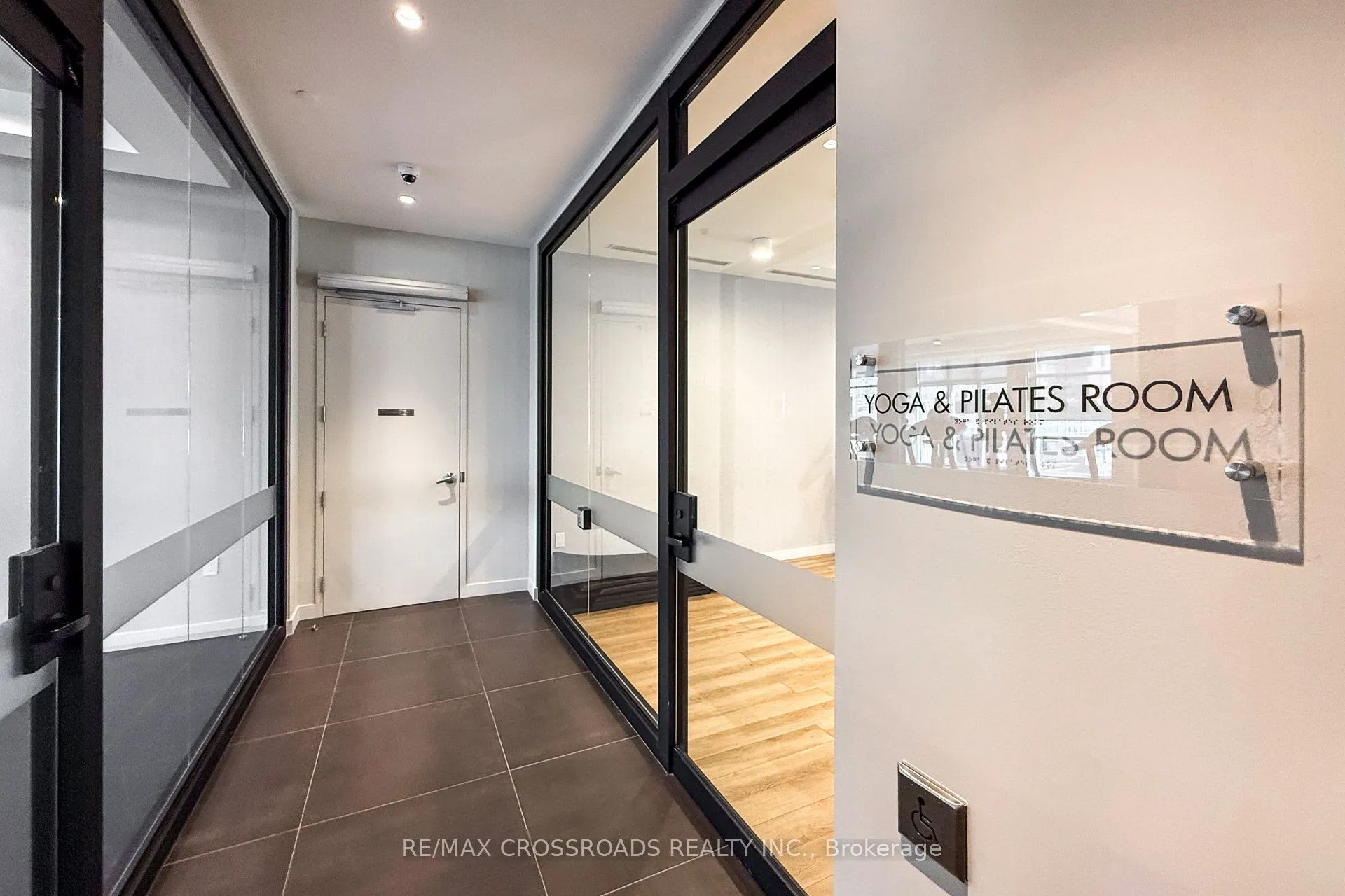 60 Princess Street, #822
