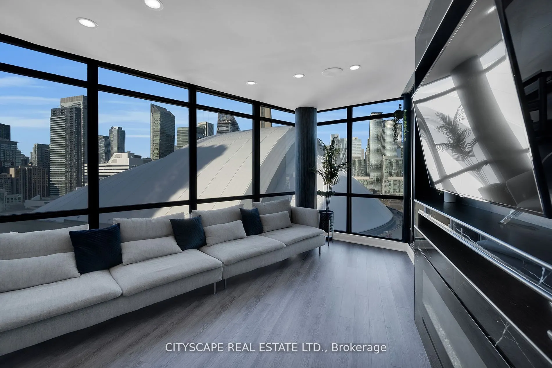 3 Navy Wharf Court N, #2308