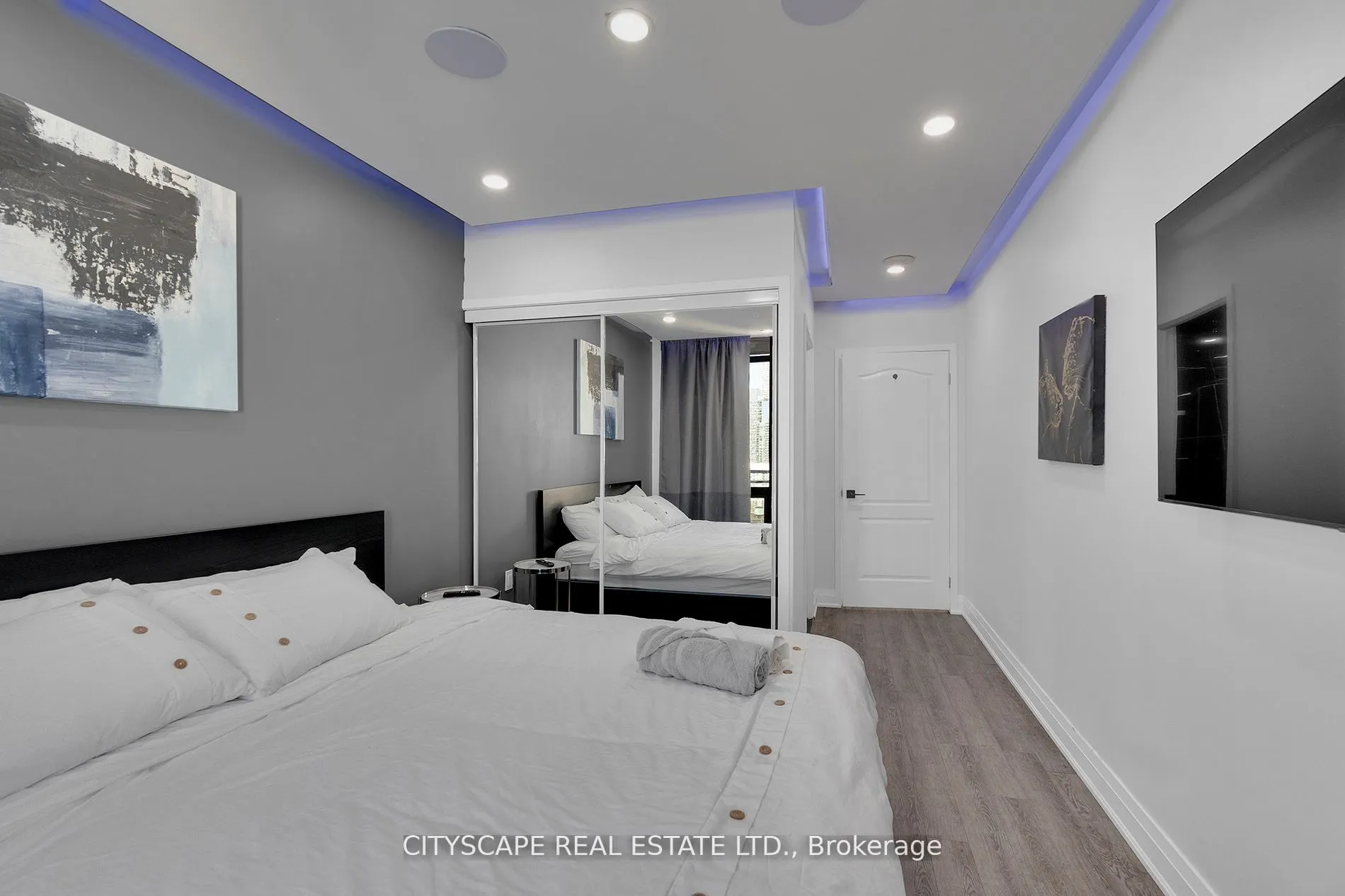 3 Navy Wharf Court N, #2308