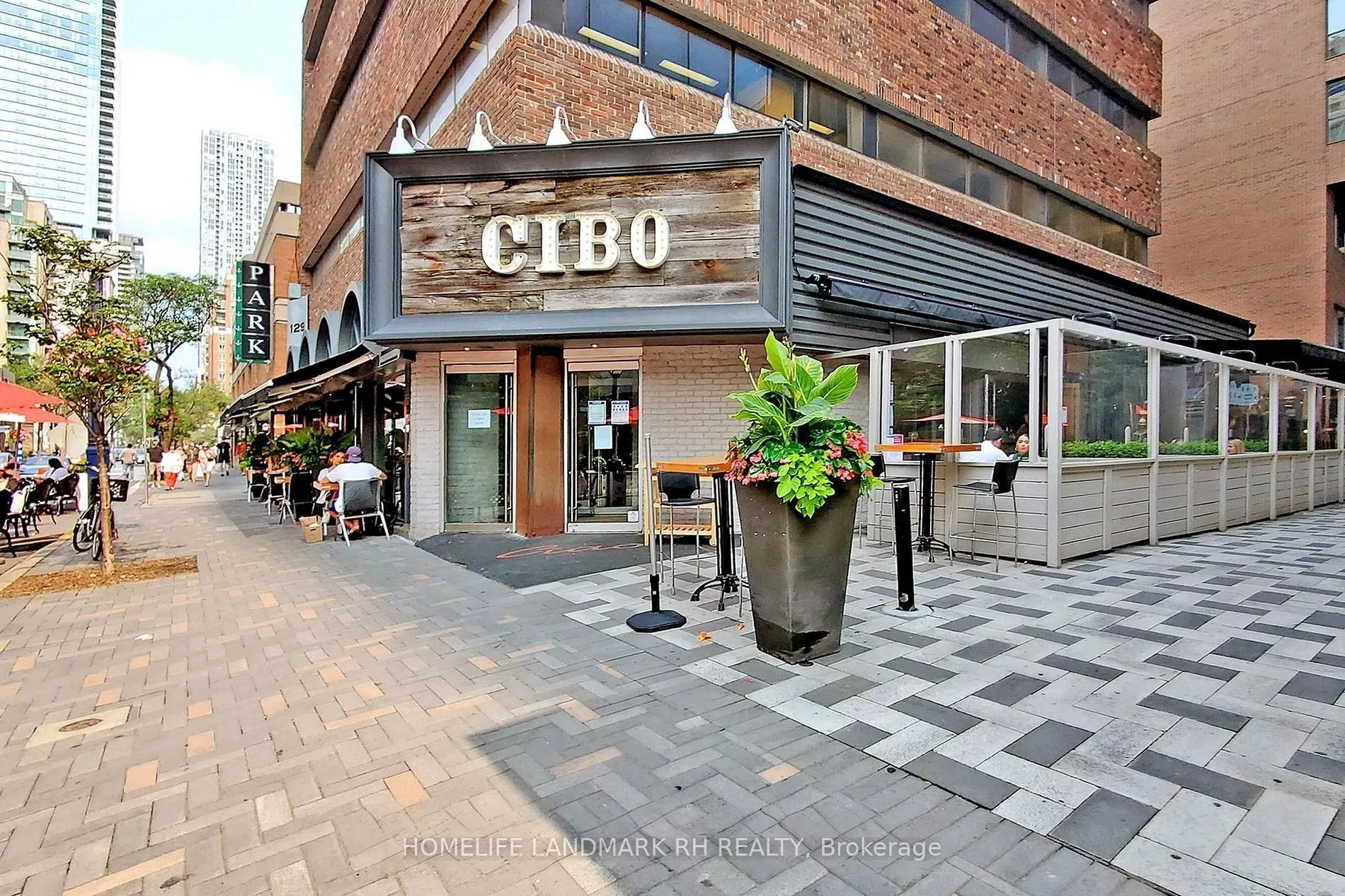 155 Yorkville Avenue, #2315
