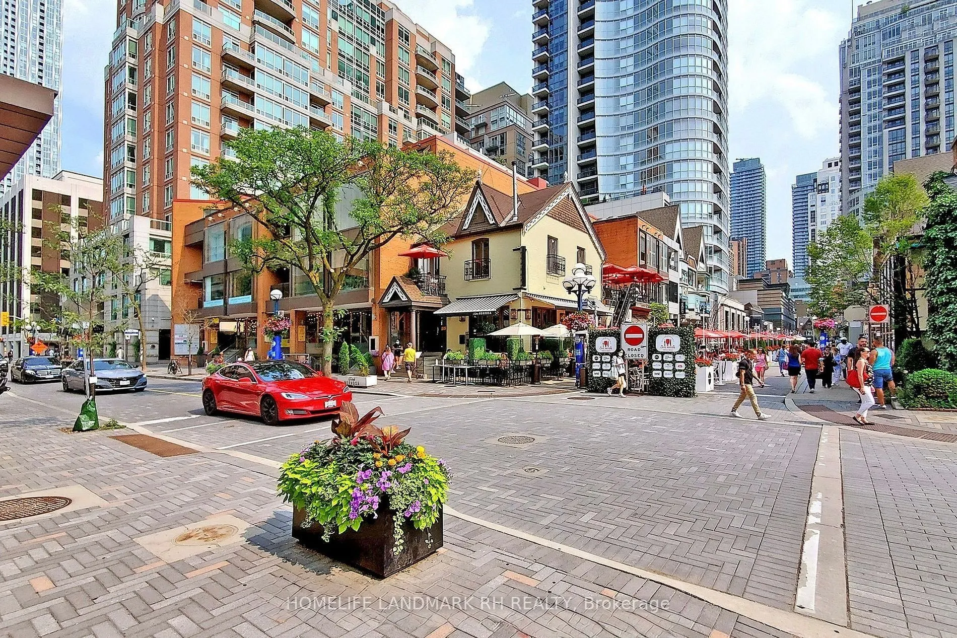 155 Yorkville Avenue, #2315