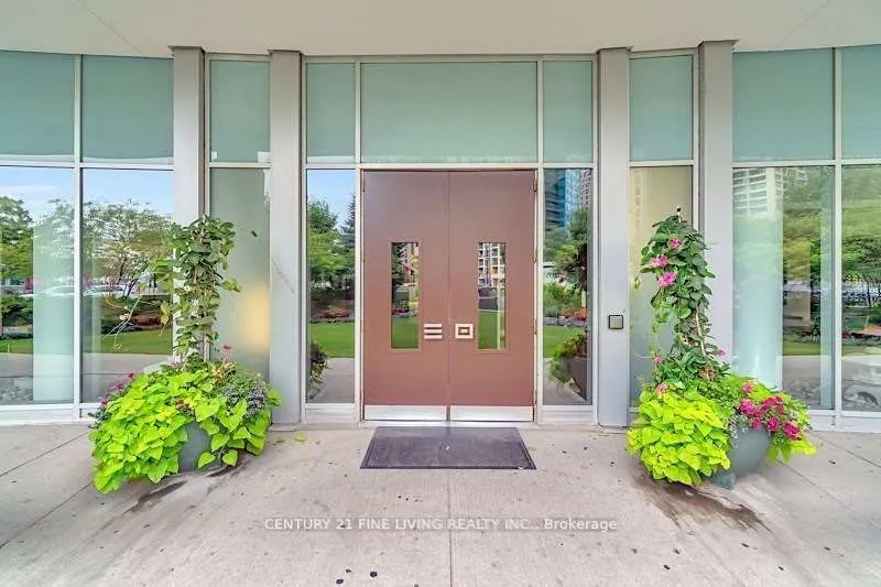 208 Queens Quay W, #2407