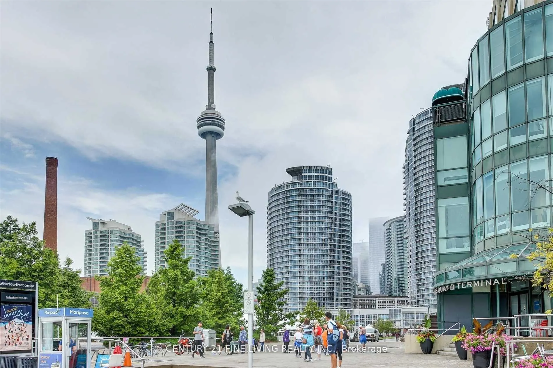 208 Queens Quay W, #2407