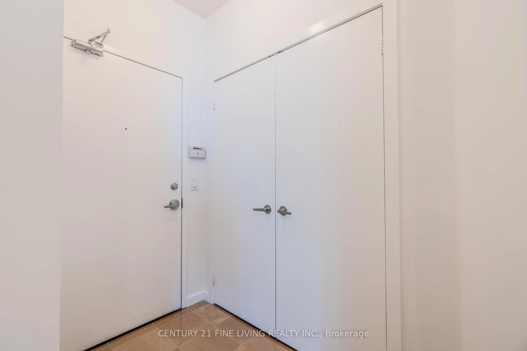 208 Queens Quay W, #2407