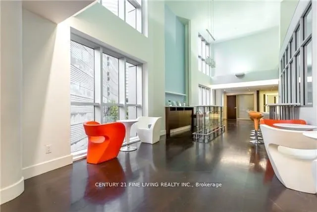 208 Queens Quay W, #2407