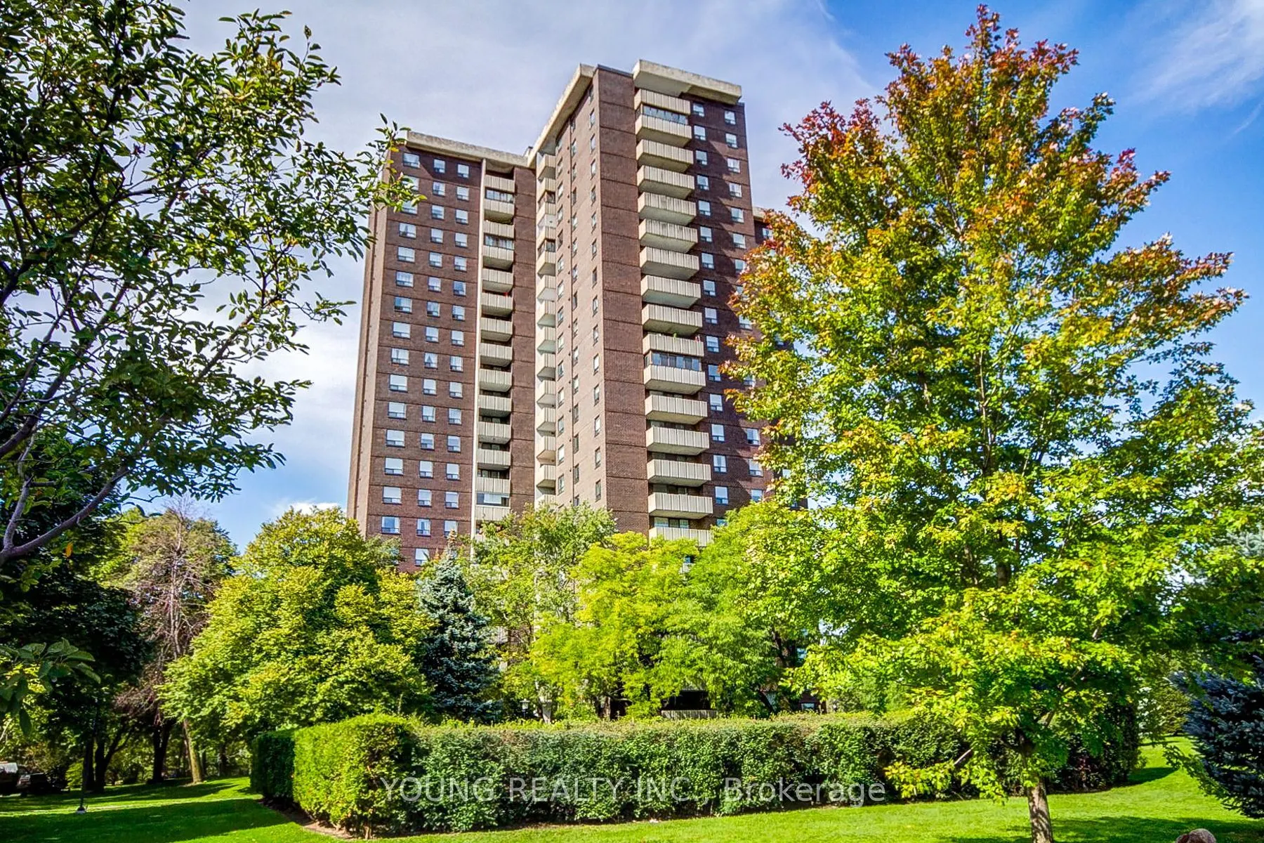 5 Old Sheppard Avenue, #1707