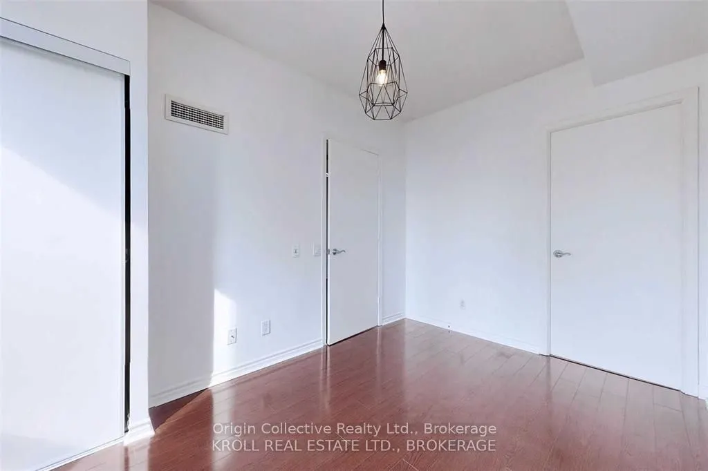 60 Byng Avenue, #812