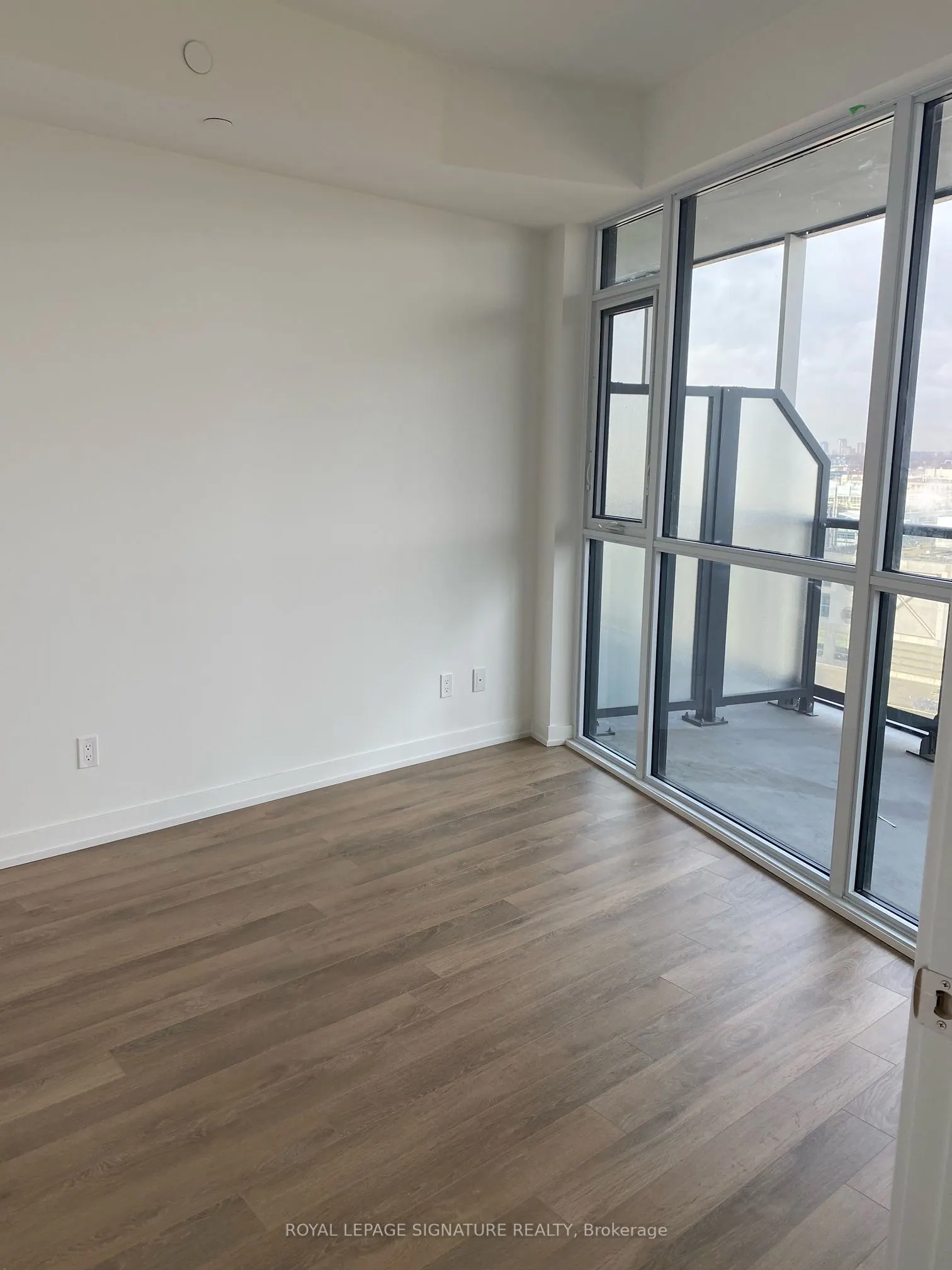 50 Ordnance Street, #1309