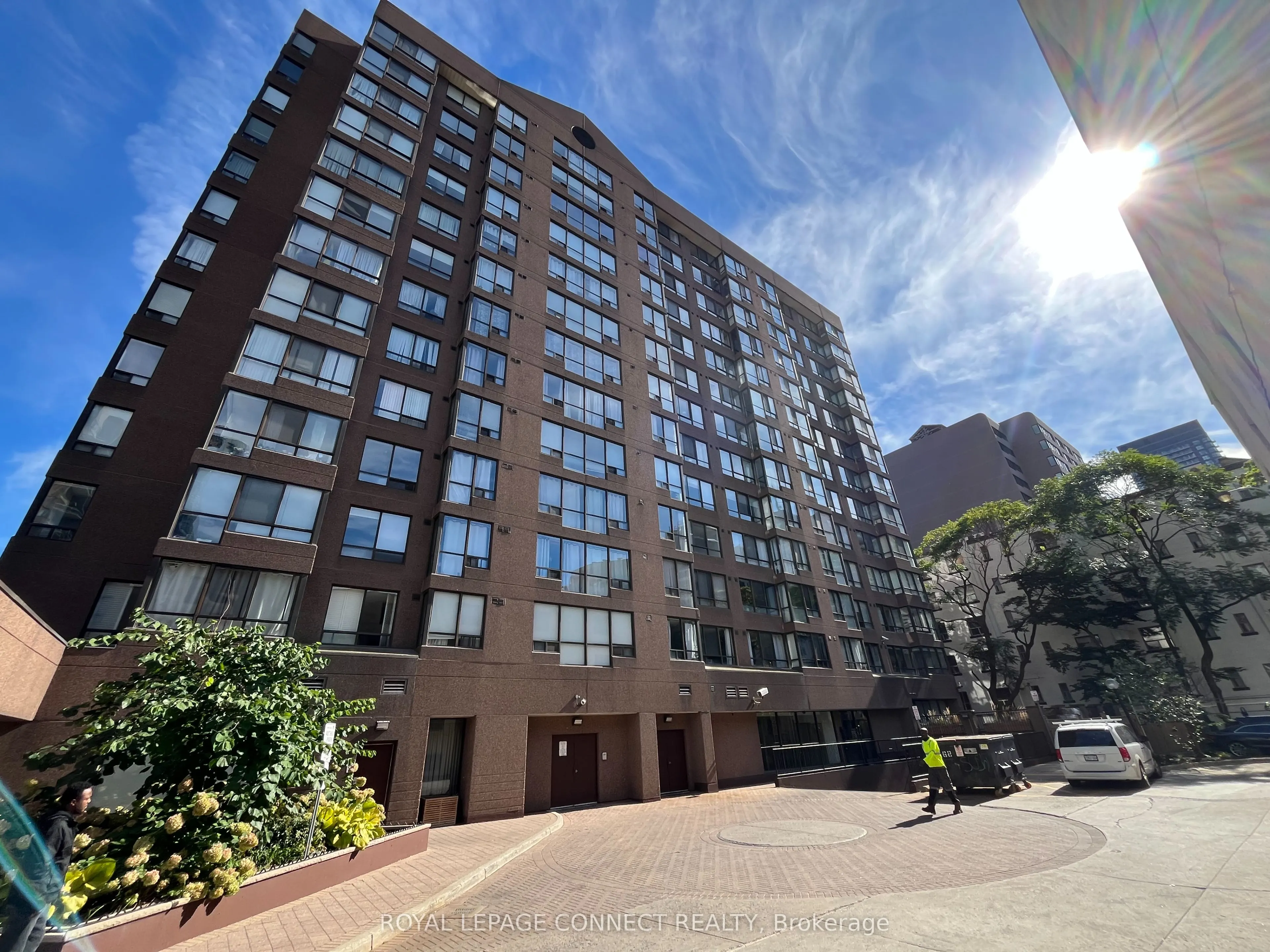 117 Gerrard Street, #601