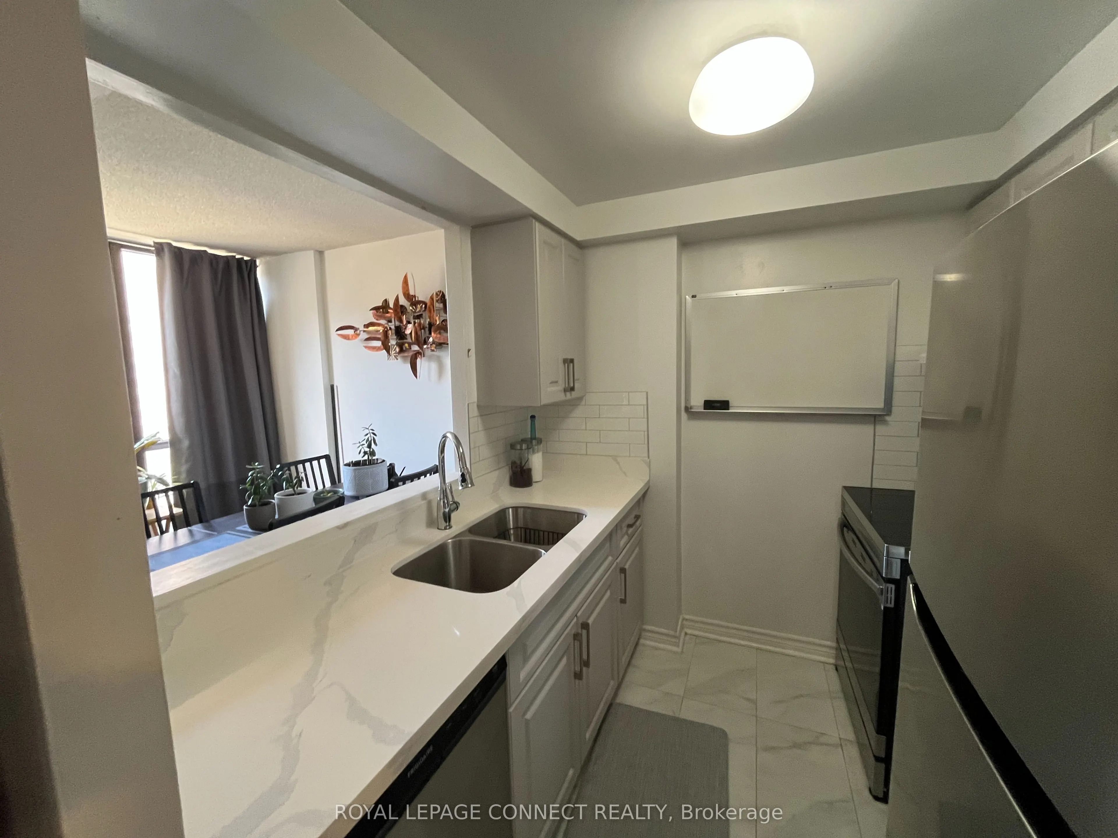 117 Gerrard Street, #601