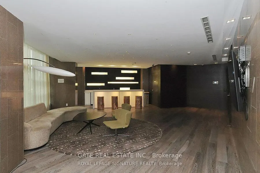 35 Brian Peck Crescent, #Ph5