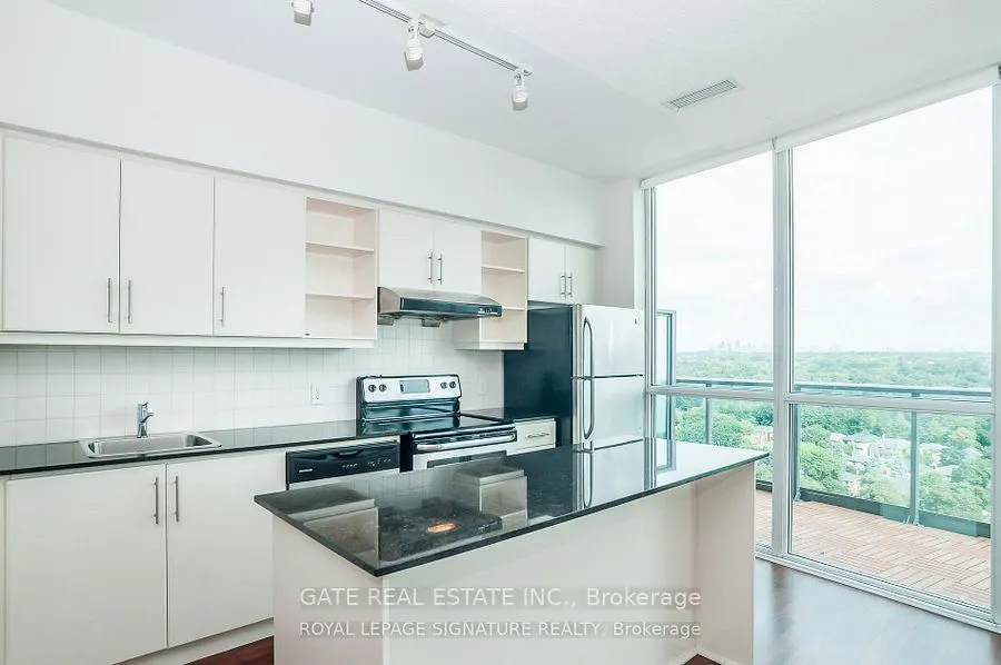 35 Brian Peck Crescent, #Ph5