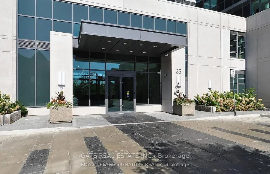35 Brian Peck Crescent, #Ph5