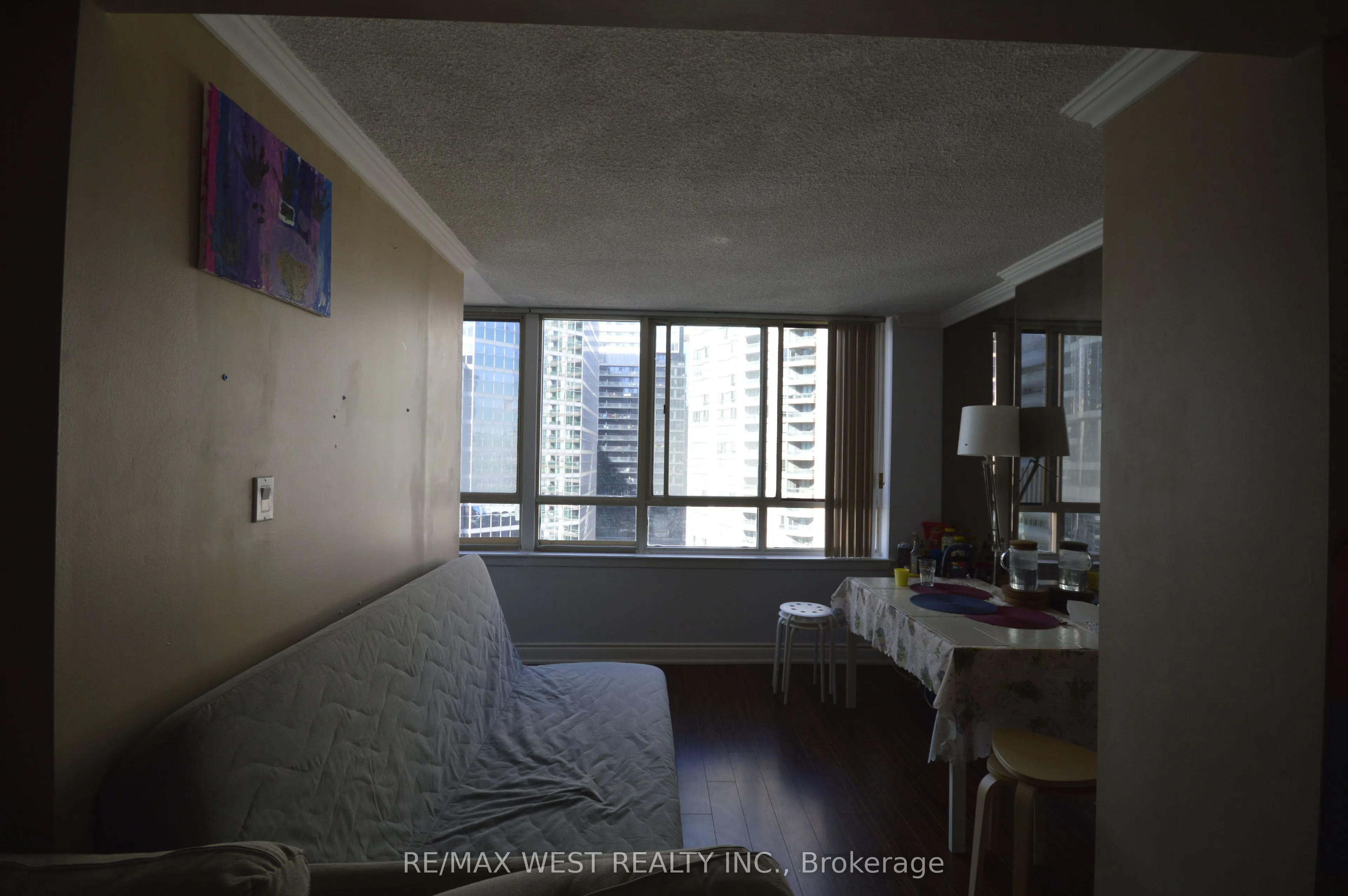 633 Bay Street, #1623