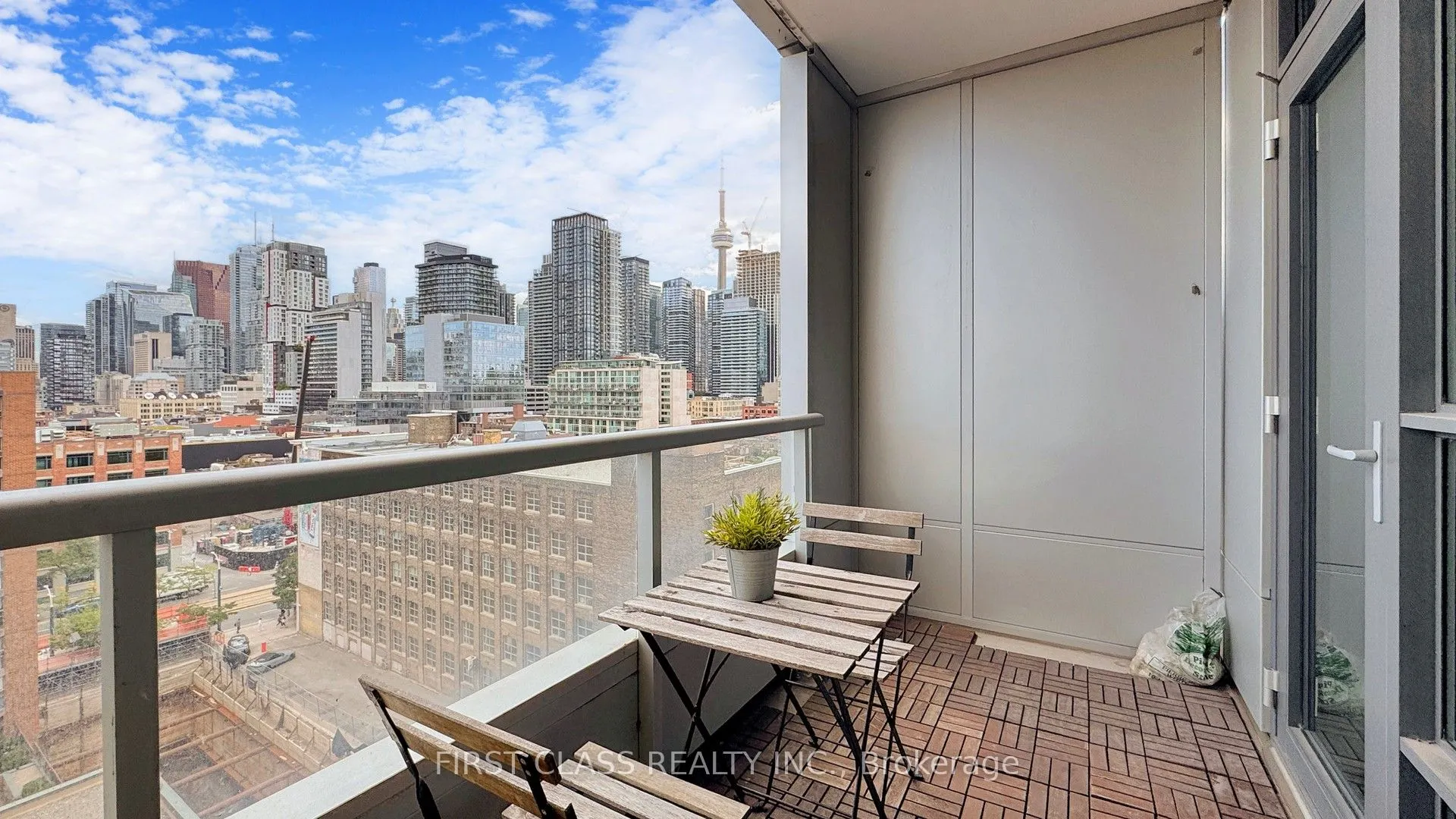 38 Cameron Street, #1019