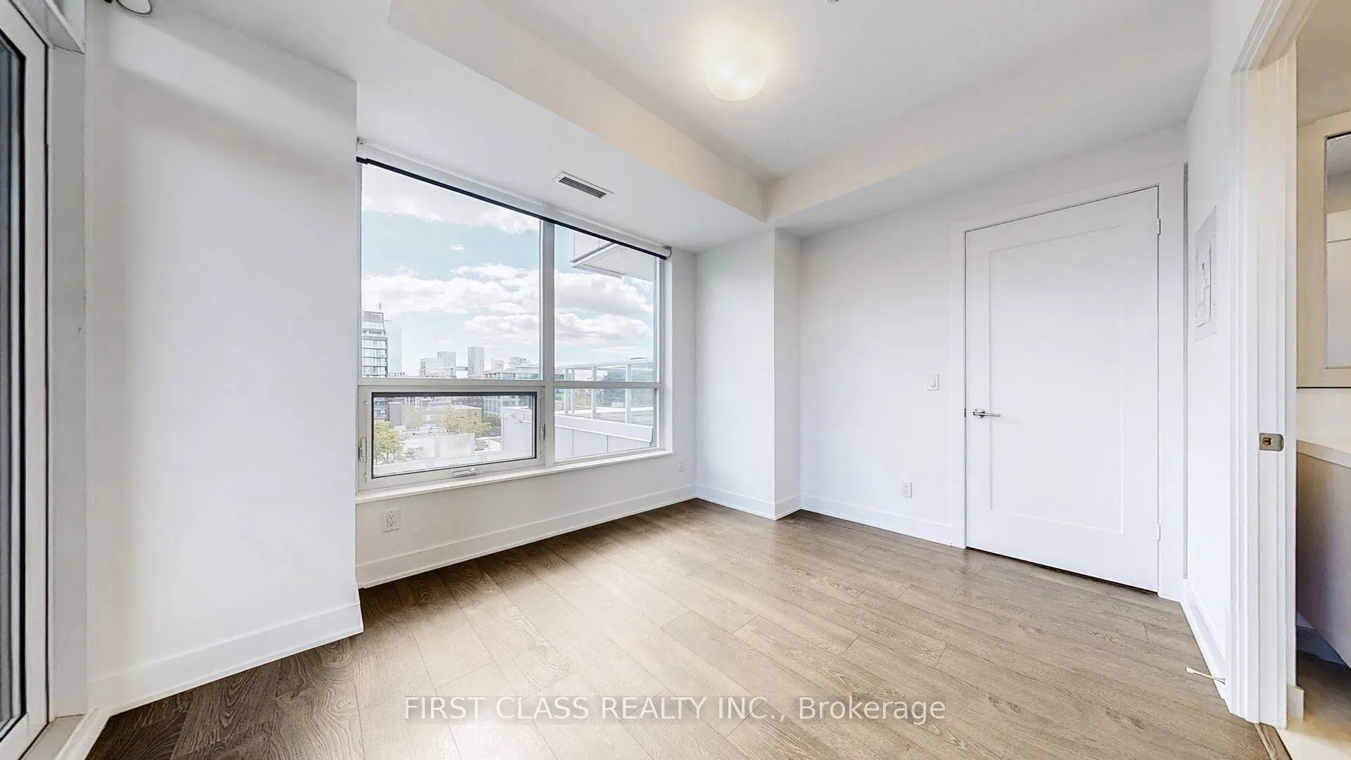 38 Cameron Street, #1019
