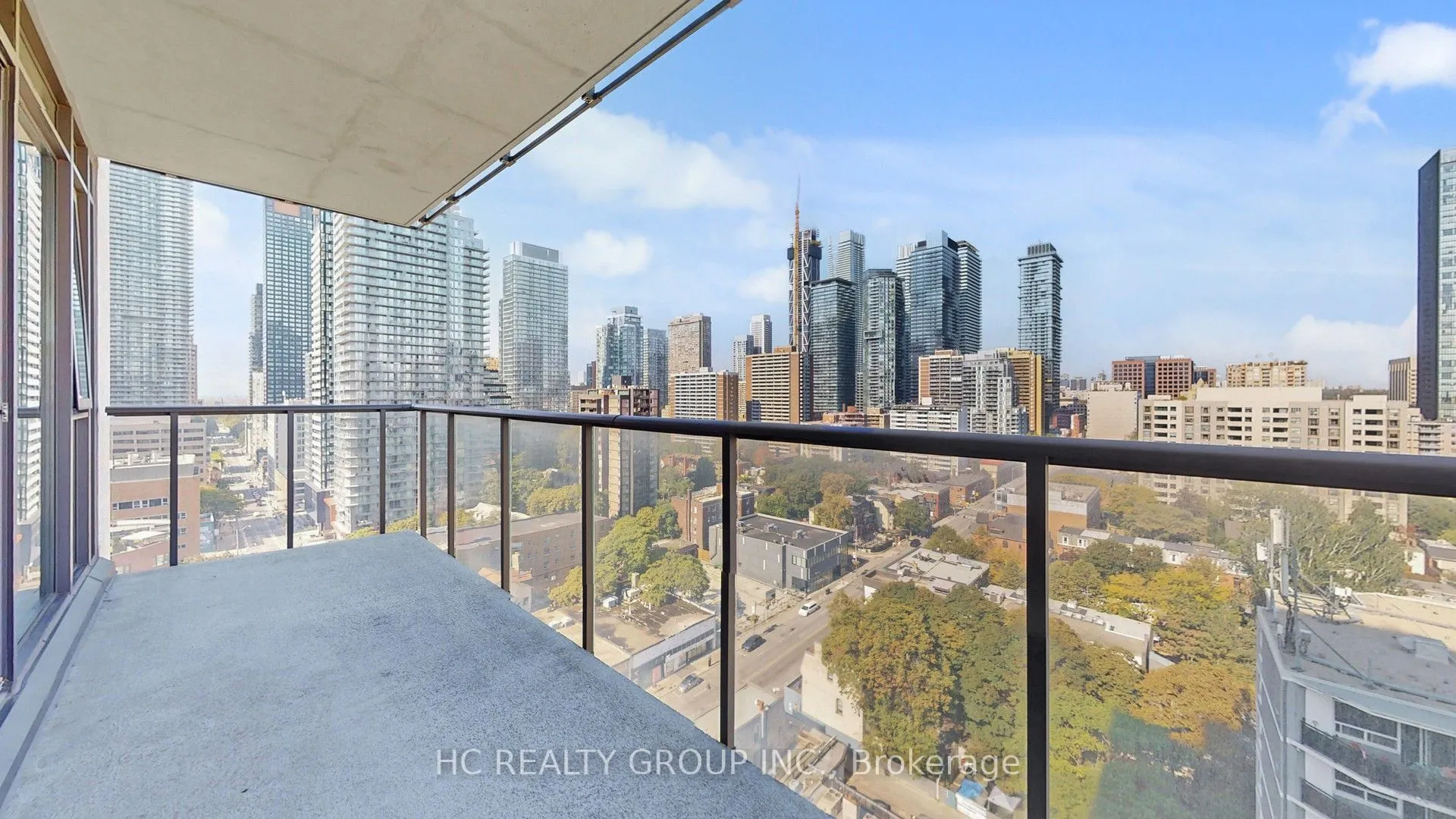 81 Wellesley Street E, #1605