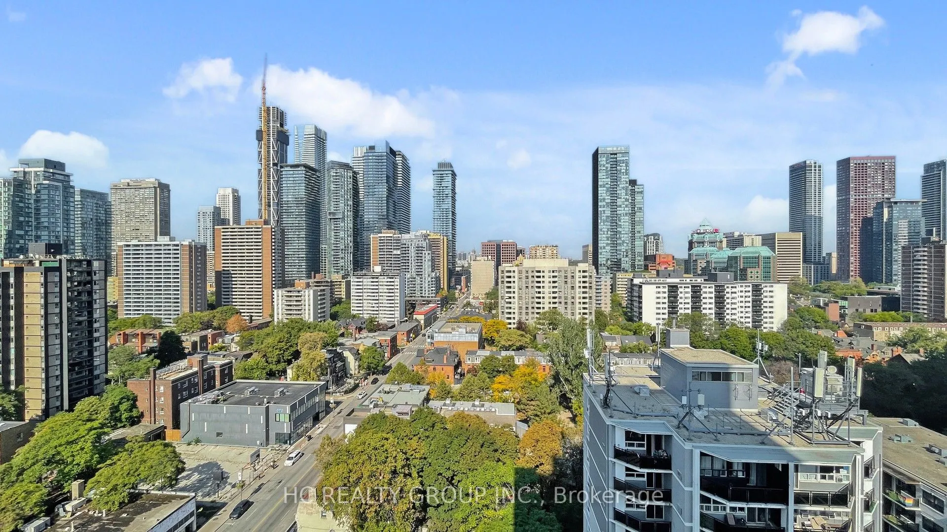 81 Wellesley Street E, #1605
