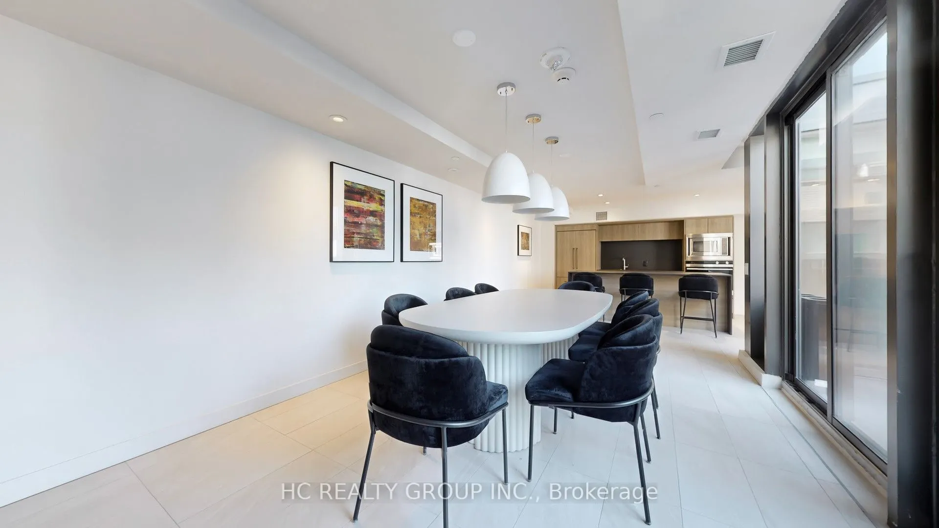 81 Wellesley Street E, #1605