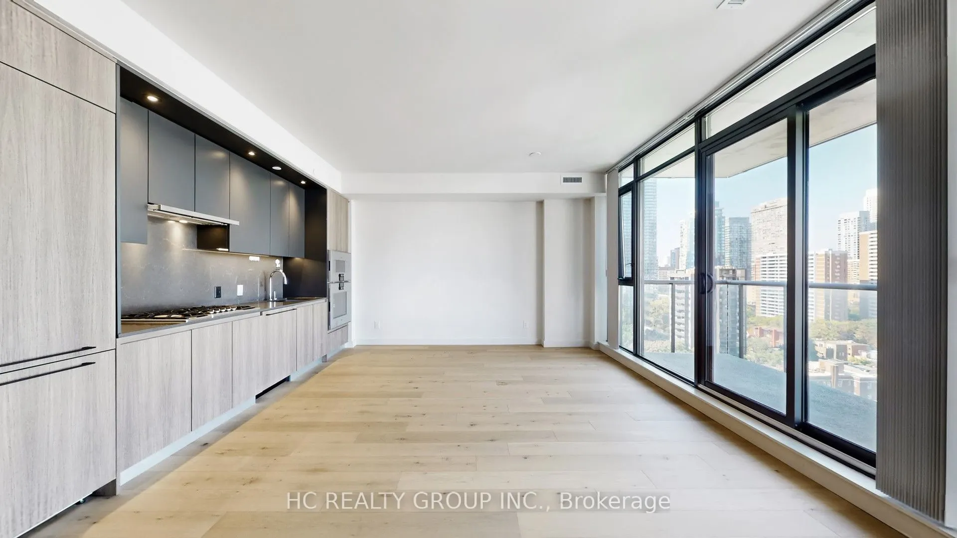 81 Wellesley Street E, #1605