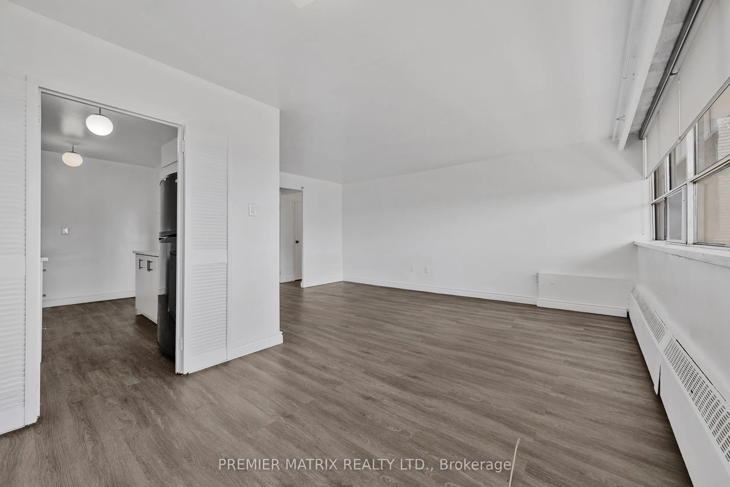 65 Thorncliffe Park Drive, #1807