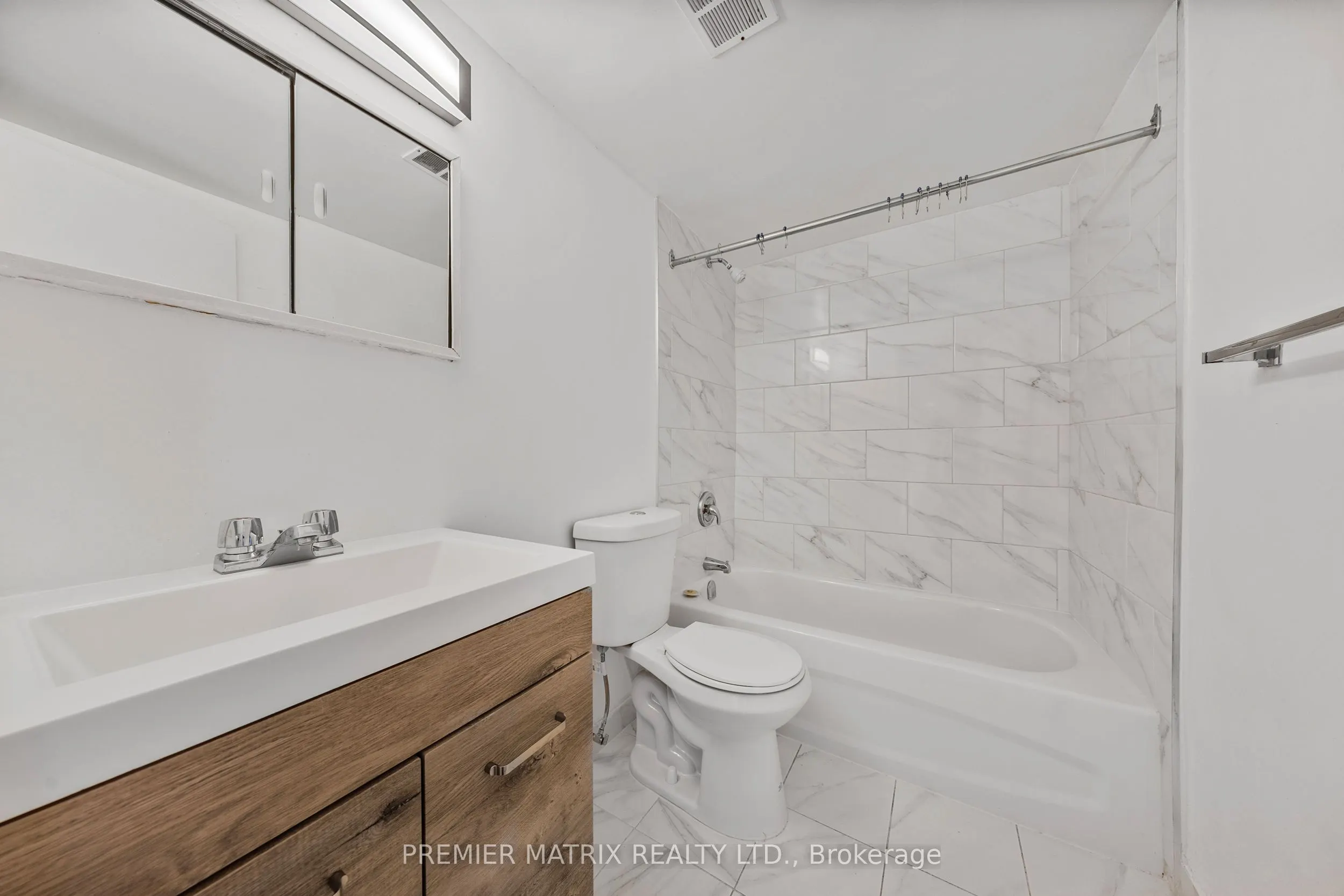 65 Thorncliffe Park Drive, #1807