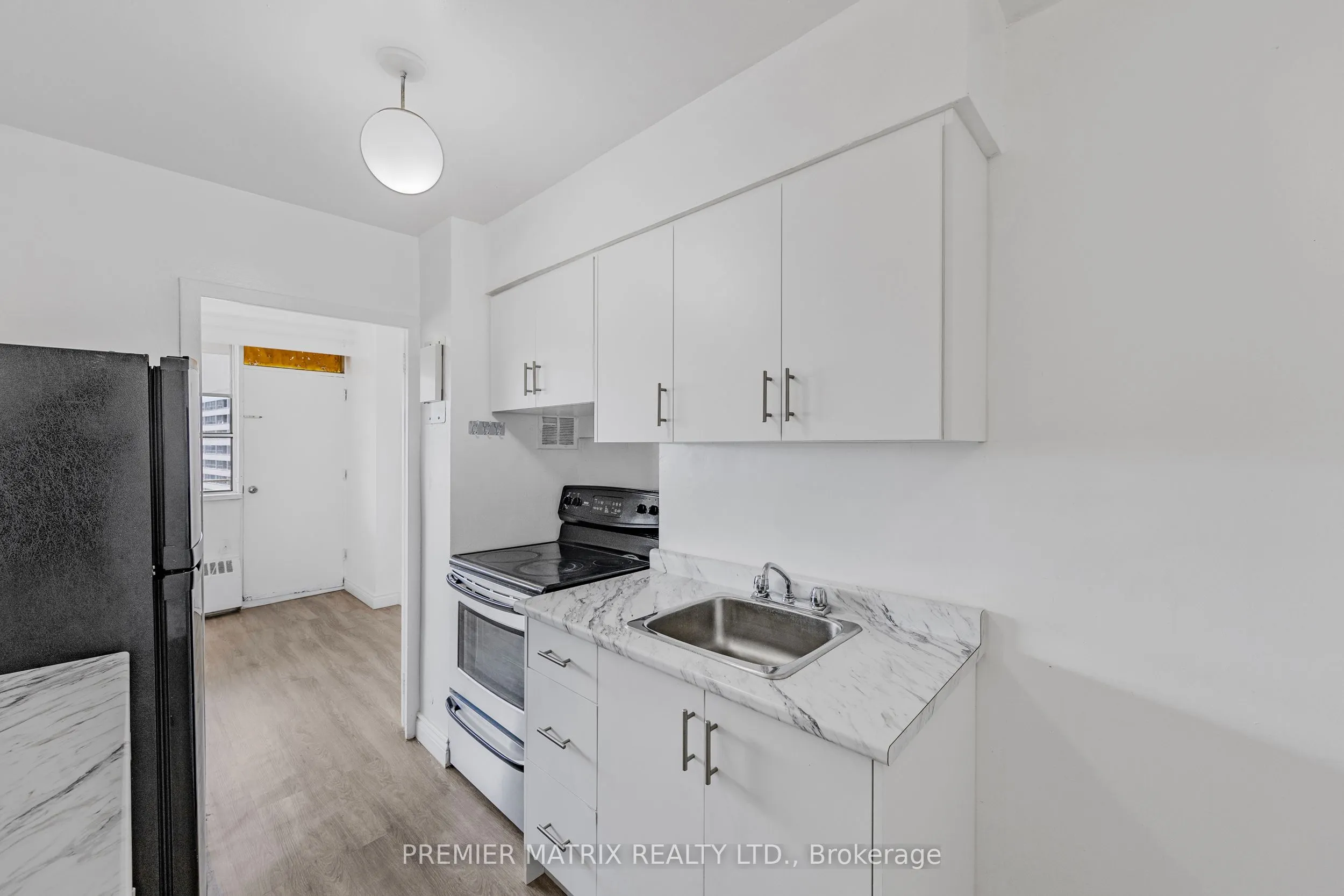 65 Thorncliffe Park Drive, #1807