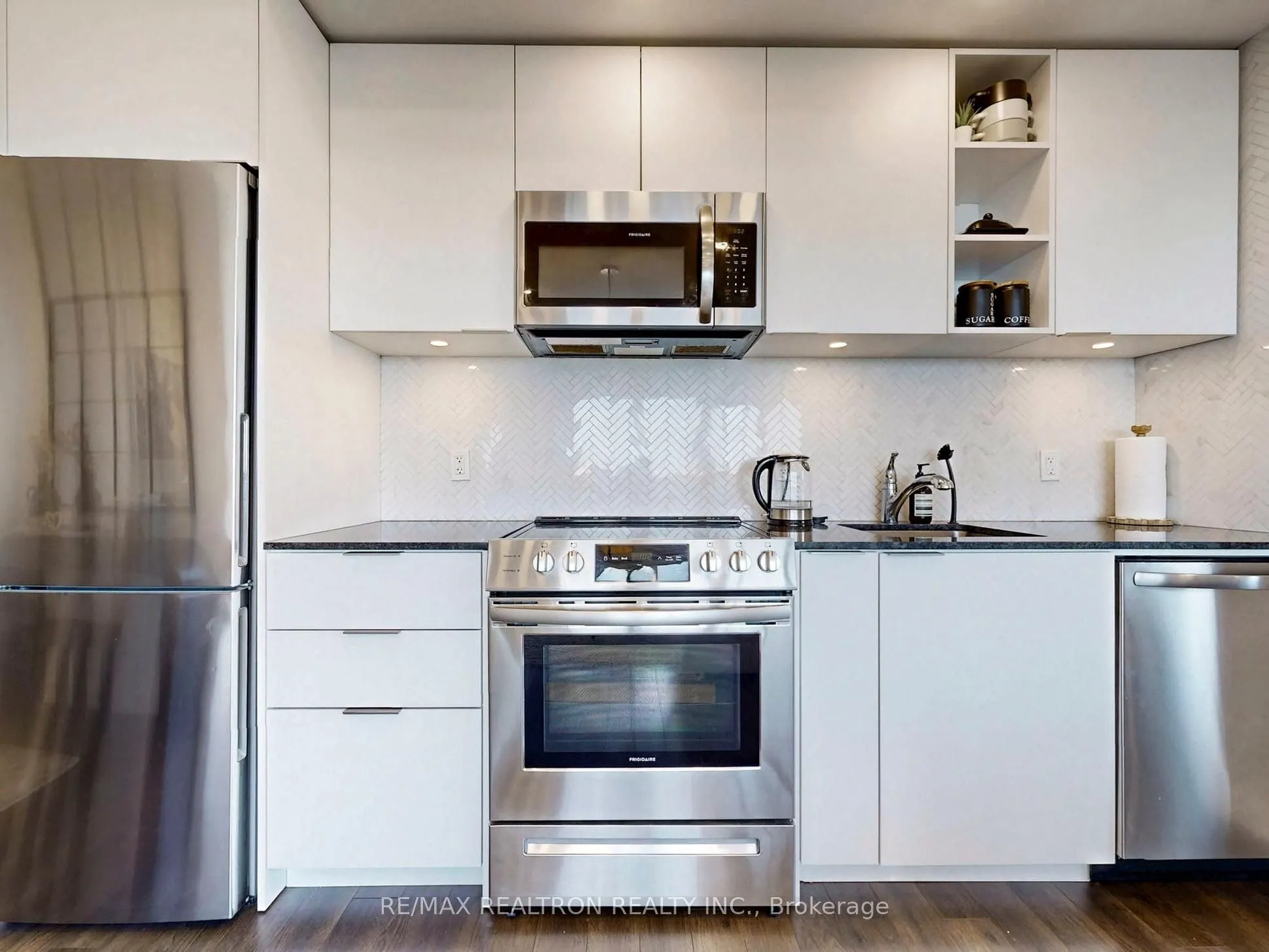 30 Ordnance Street, #1811