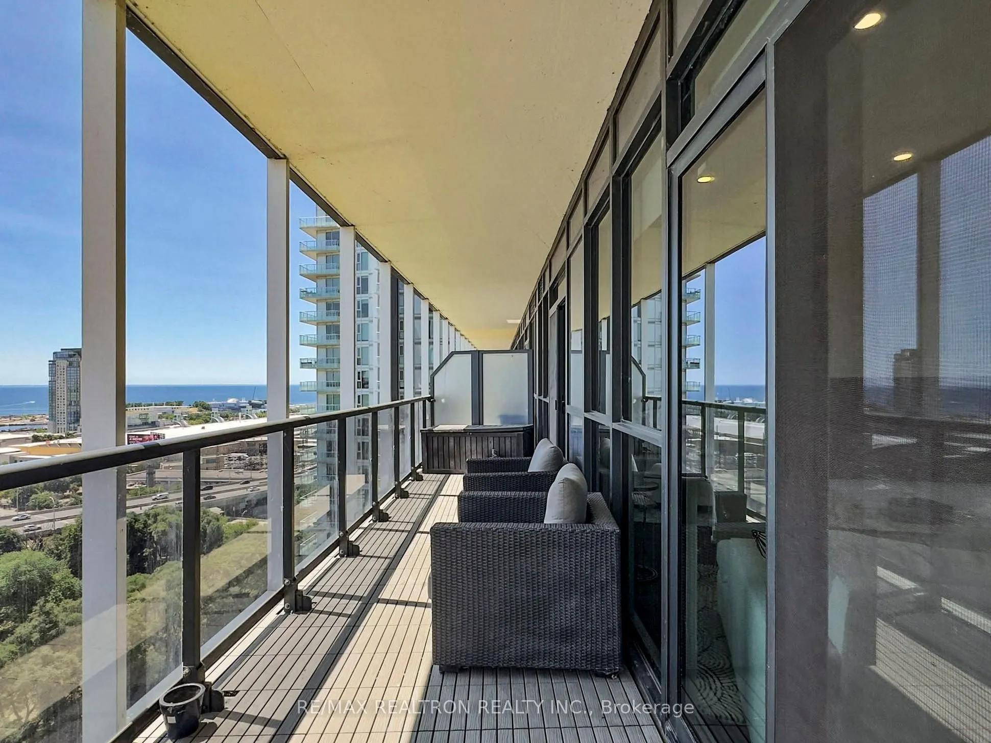 30 Ordnance Street, #1811