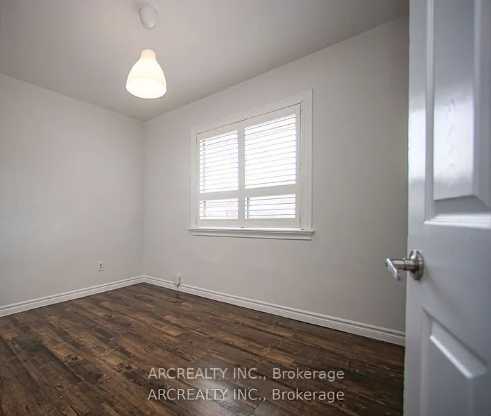 16 Faith Avenue