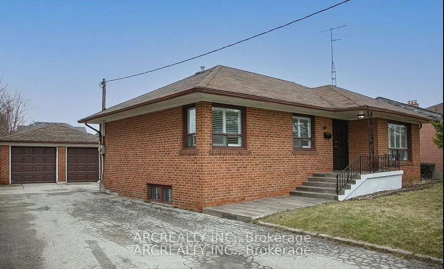 16 Faith Avenue