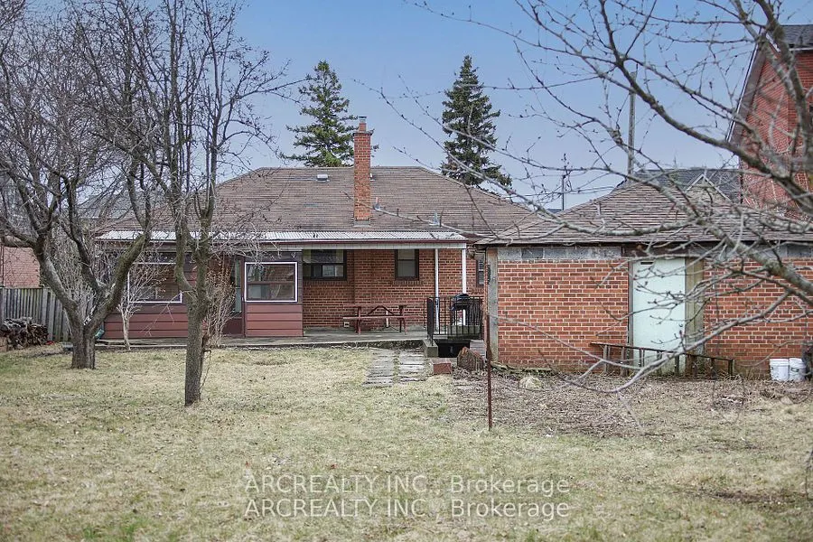 16 Faith Avenue