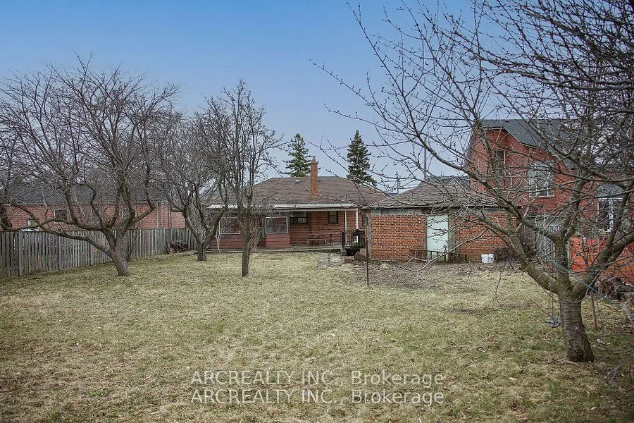 16 Faith Avenue