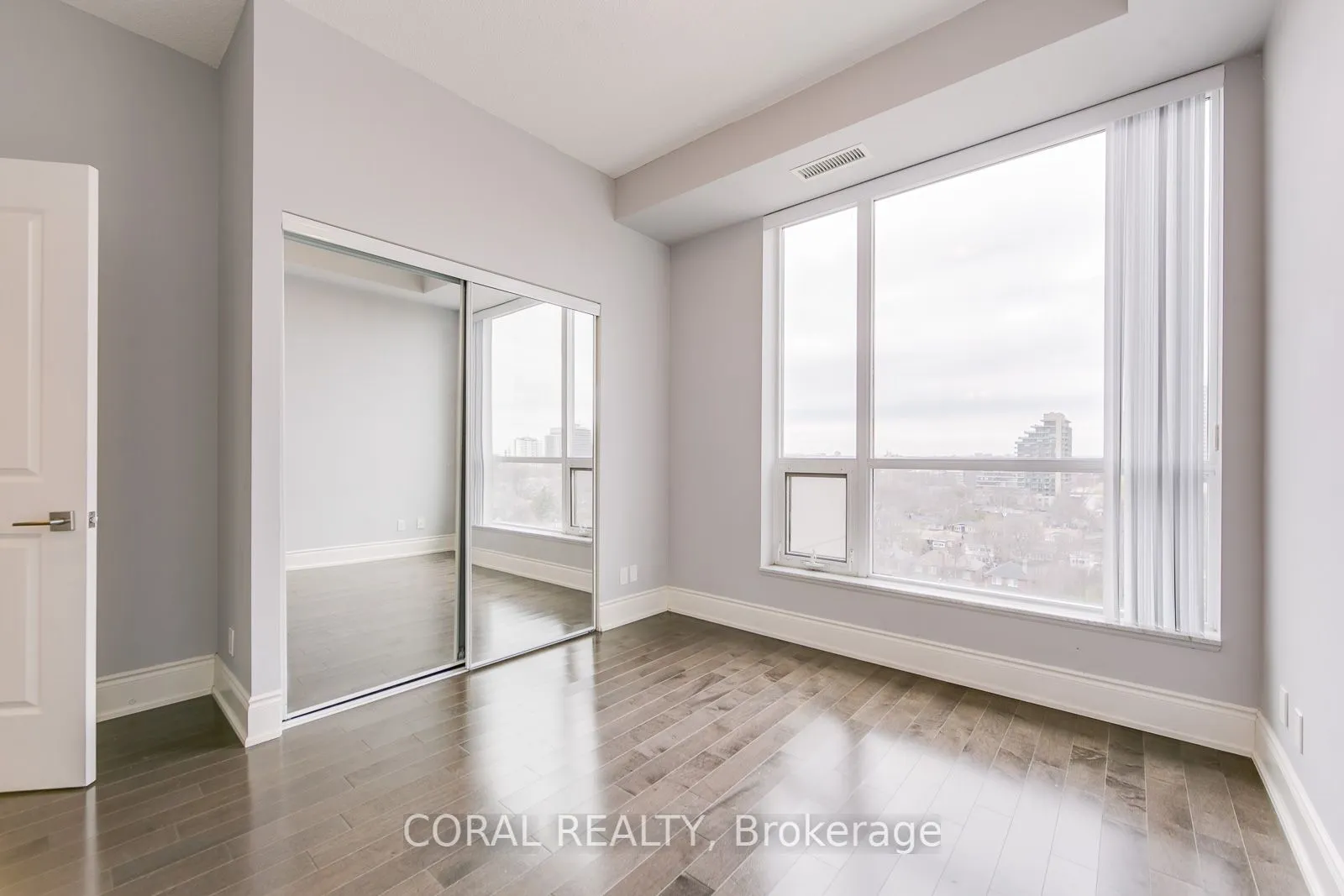 23 Glebe Road W, #1012