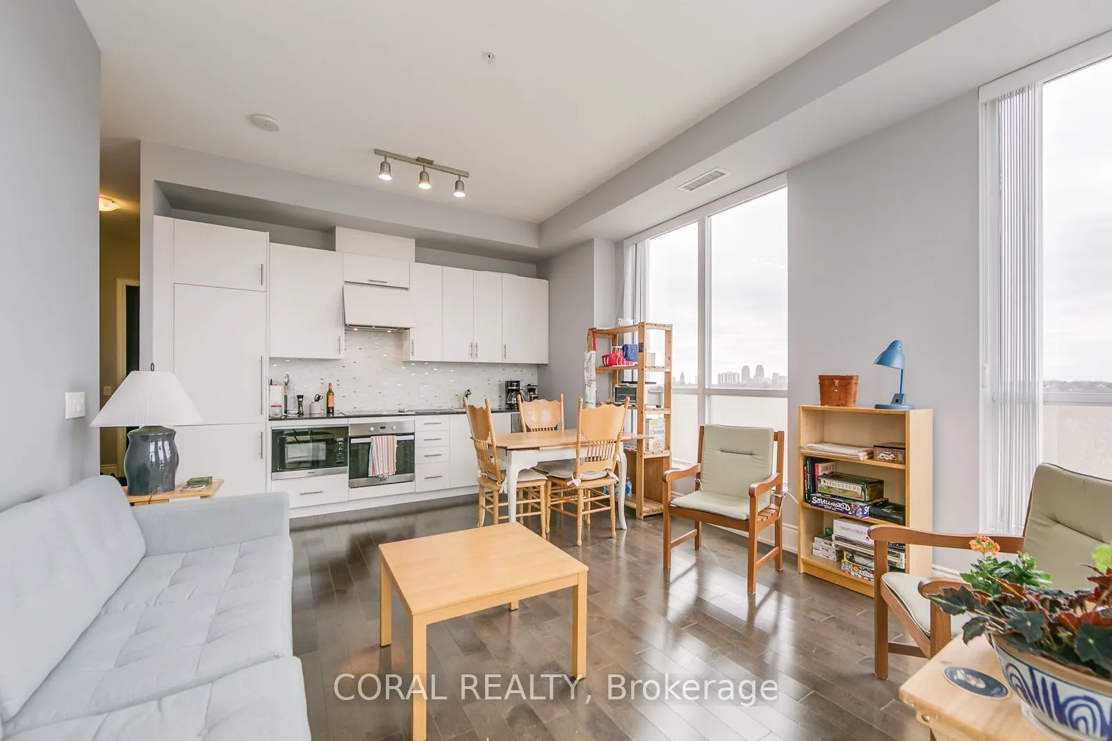 23 Glebe Road W, #1012