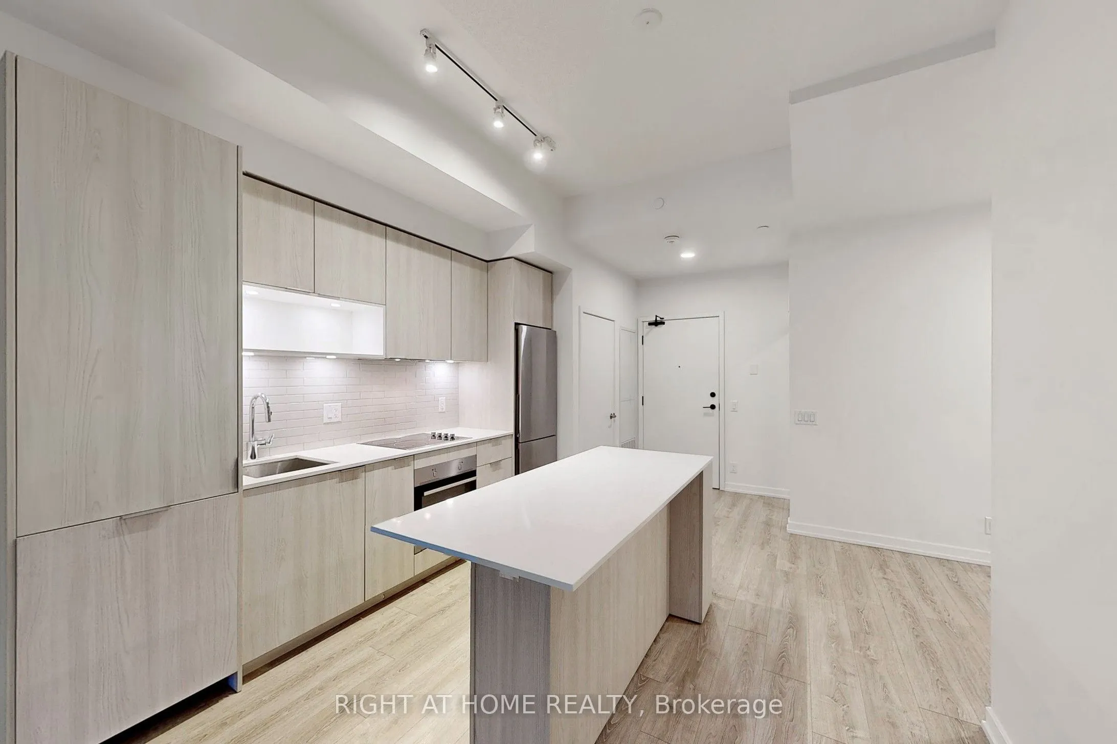 20 Tubman Avenue, #707