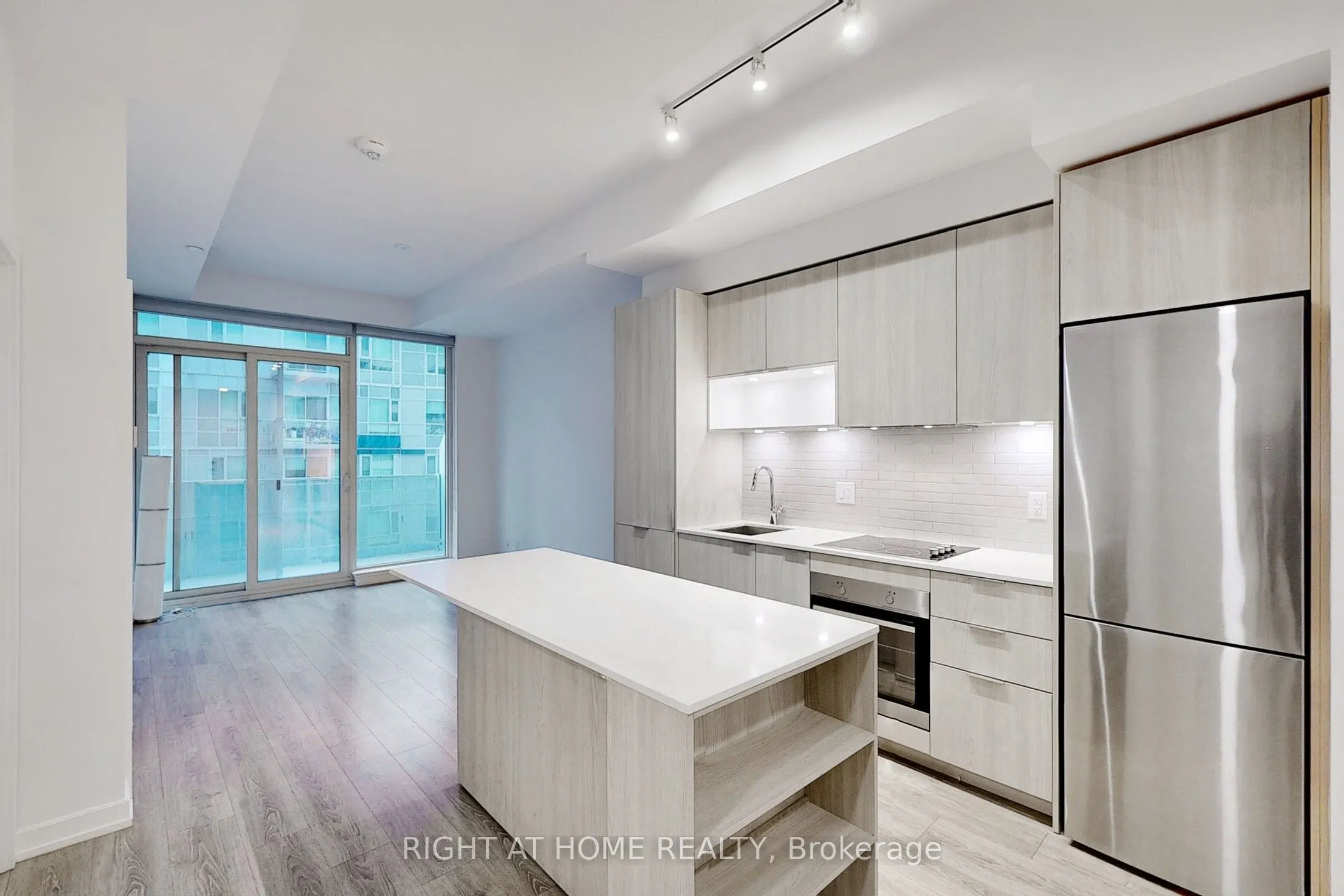 20 Tubman Avenue, #707